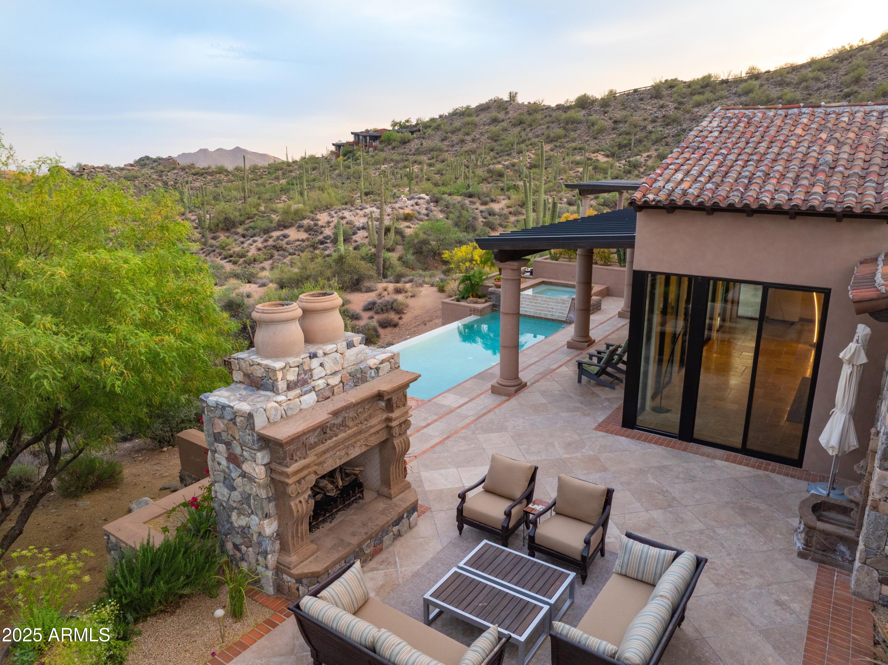 DESERT MOUNTAIN - Residential