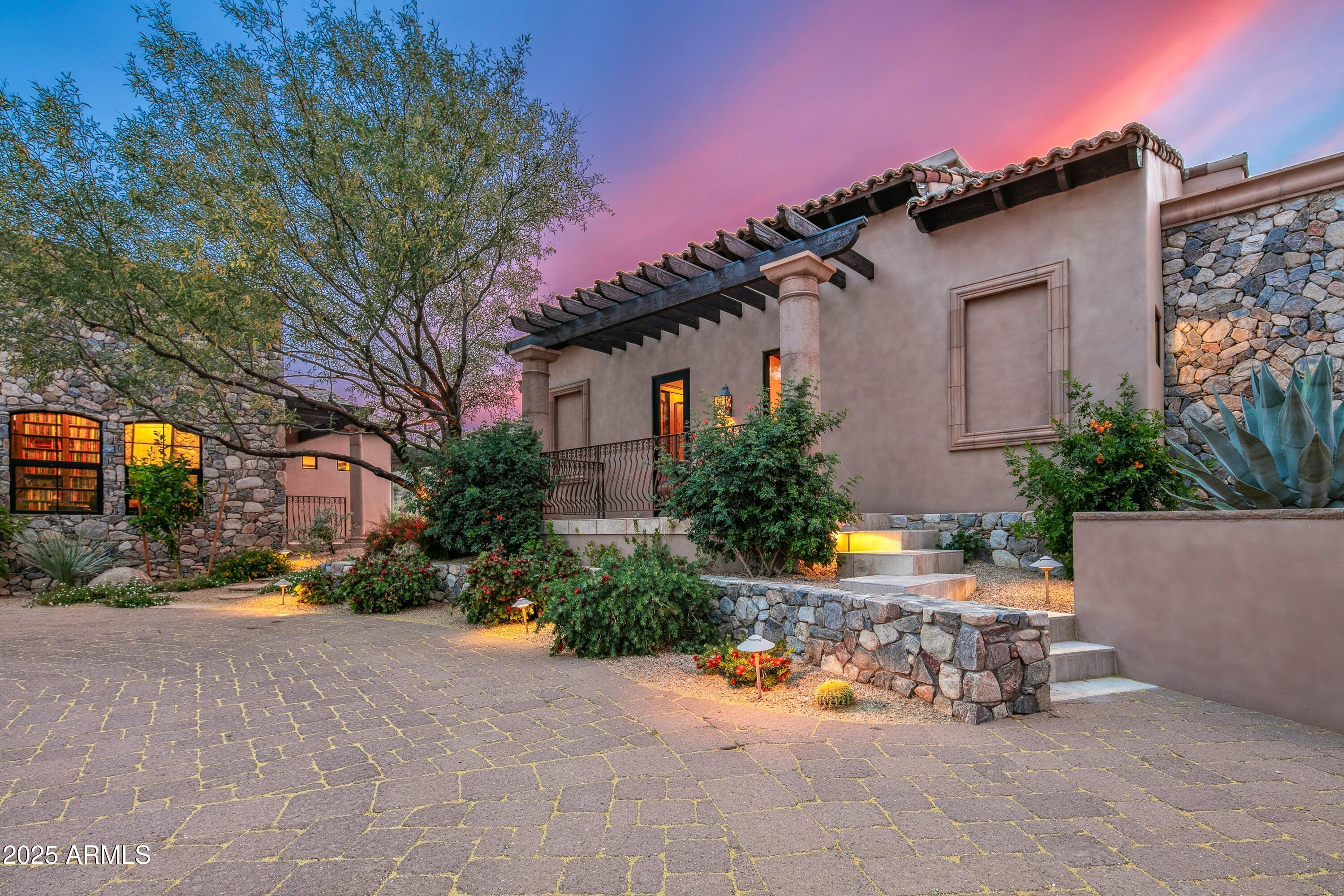 DESERT MOUNTAIN - Residential