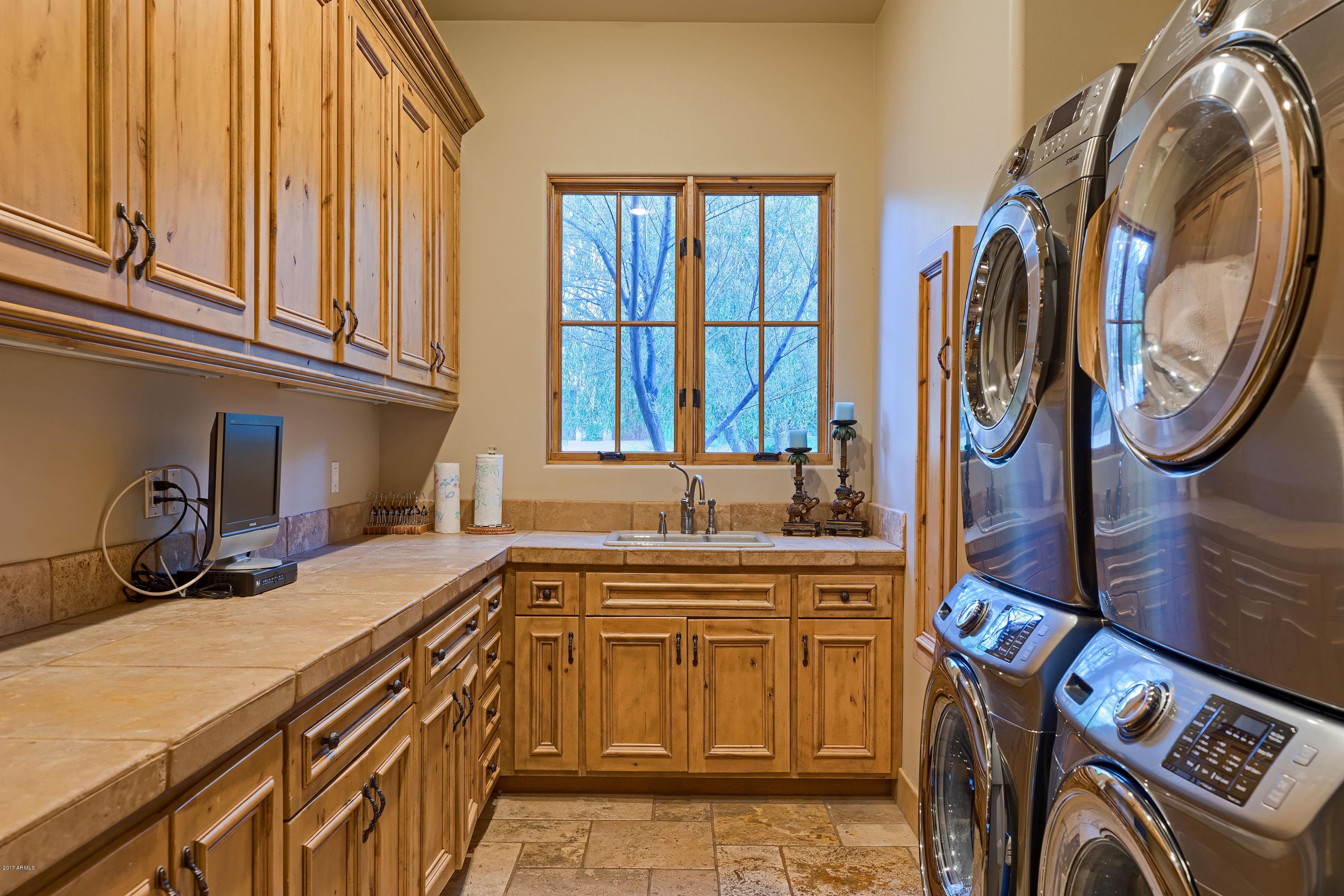 COLLICE PORTNOFF ESTATES AMD - Residential