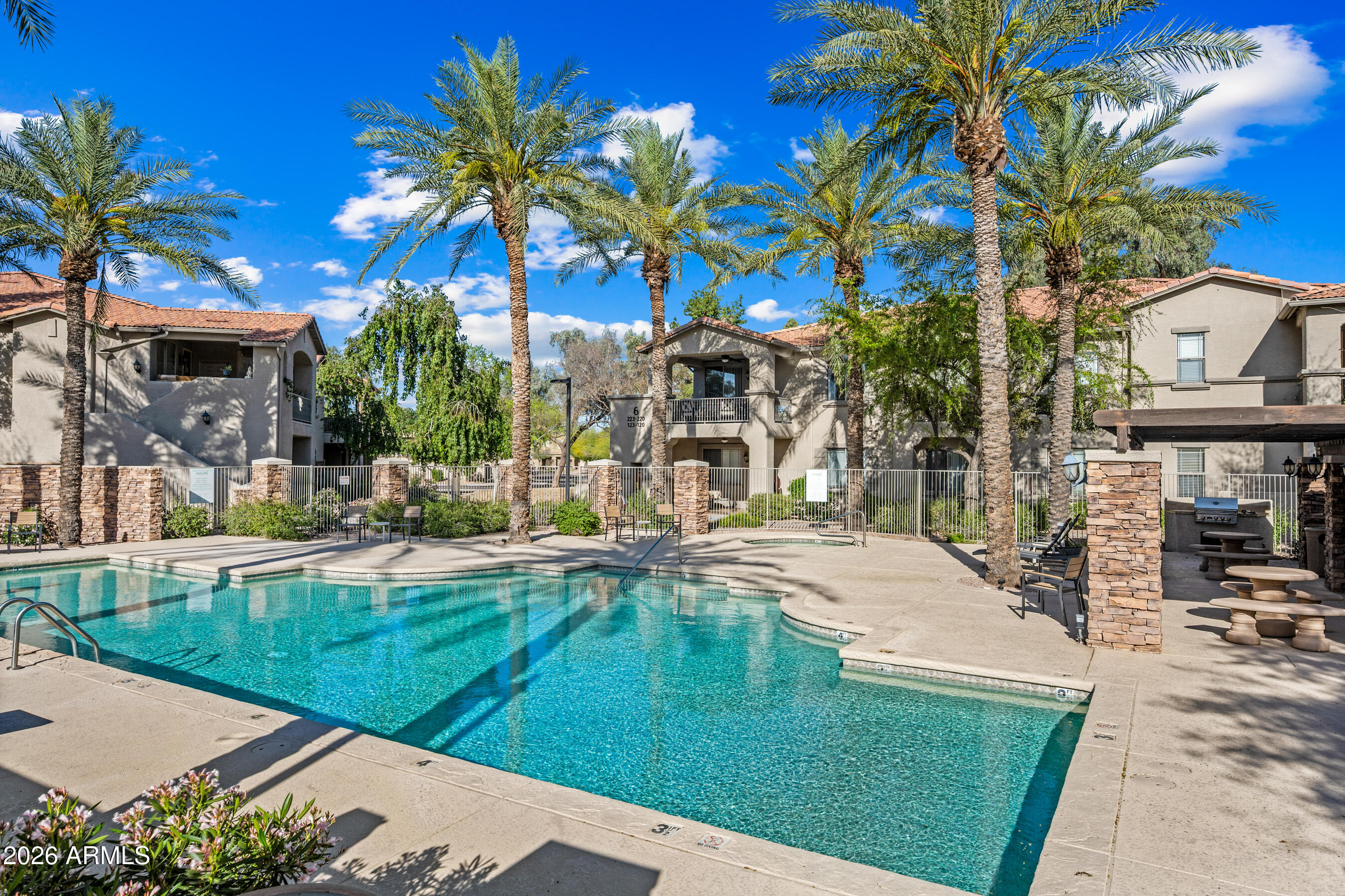 MIRAGE MANOR CONDOMINIUM - Residential