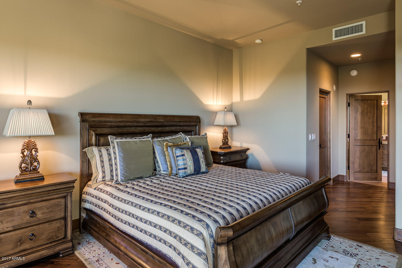DESERT MOUNTAIN PHASE 2 UNIT 18 - Residential