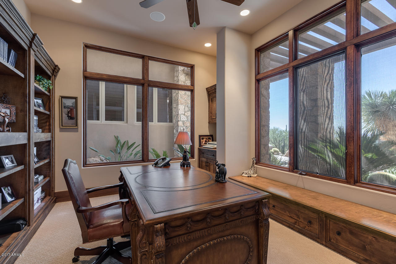 DESERT MOUNTAIN PHASE 2 UNIT 18 - Residential