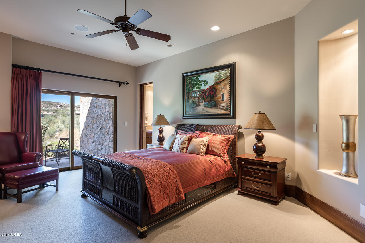 DESERT MOUNTAIN PHASE 2 UNIT 18 - Residential