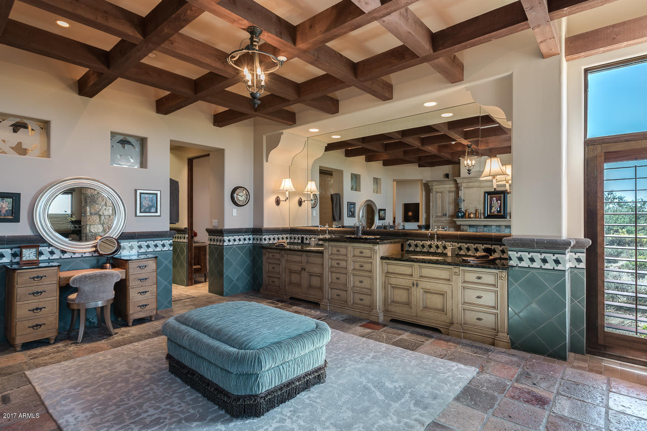 DESERT MOUNTAIN PHASE 2 UNIT 18 - Residential