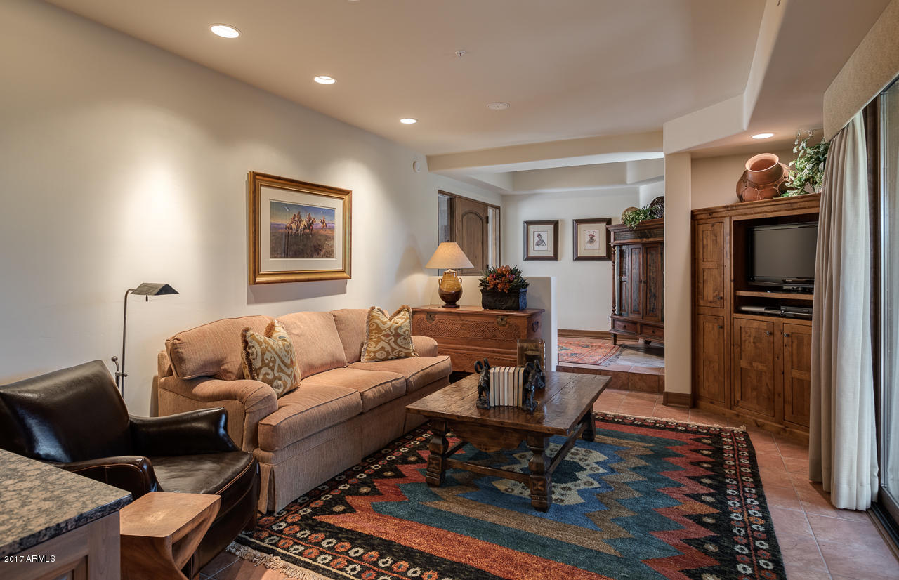 DESERT MOUNTAIN PHASE 2 UNIT 18 - Residential