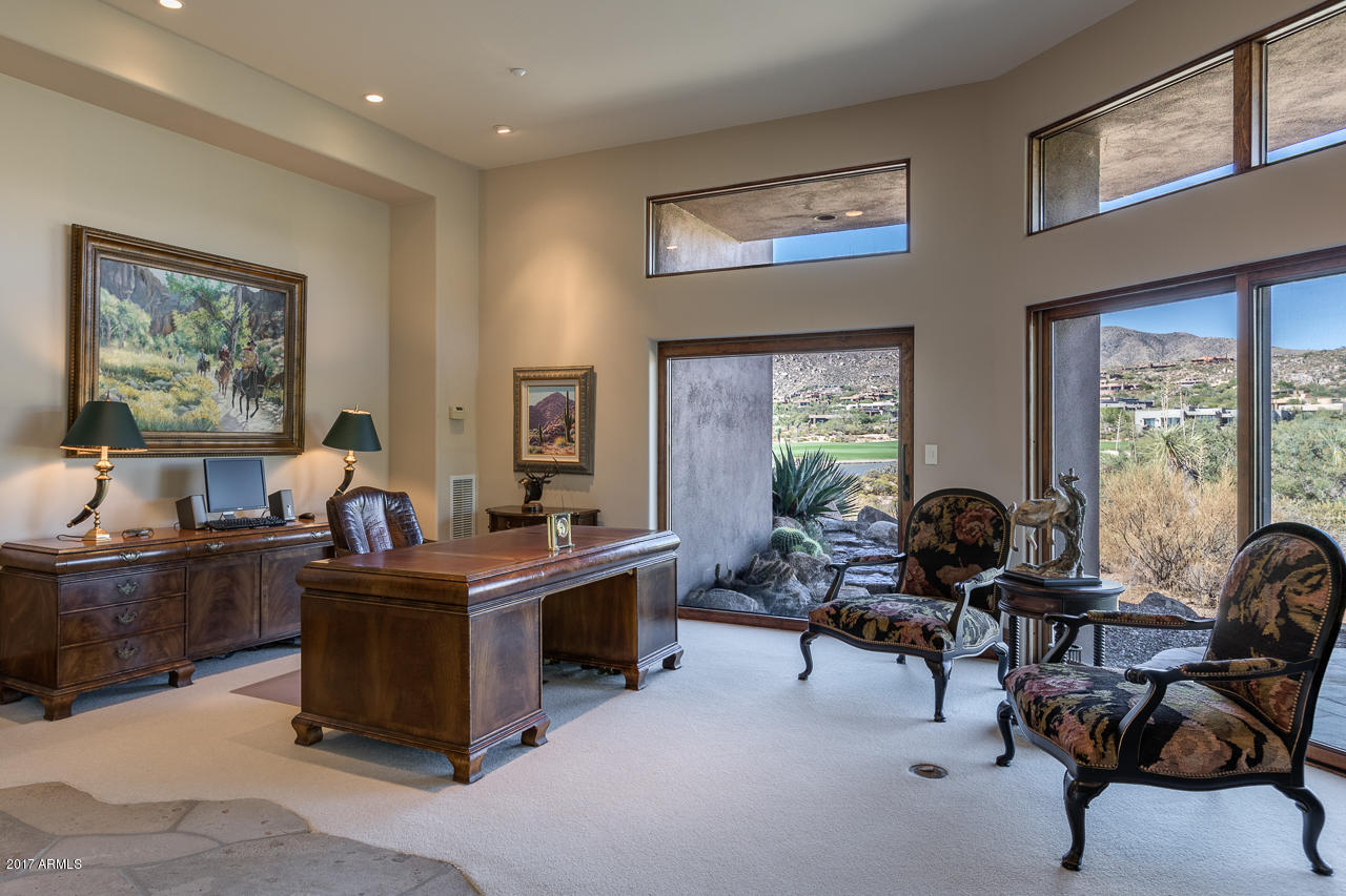DESERT MOUNTAIN PHASE 2 UNIT 18 - Residential