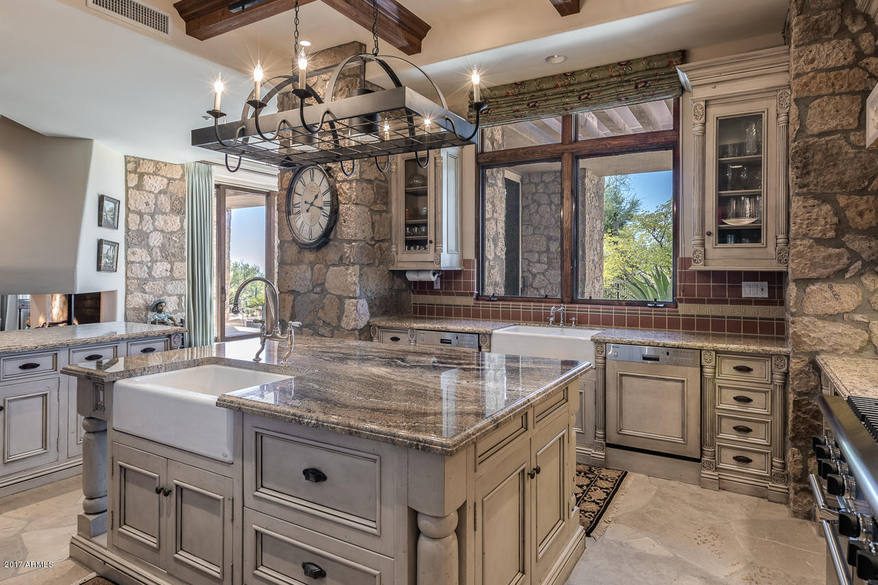 DESERT MOUNTAIN PHASE 2 UNIT 18 - Residential