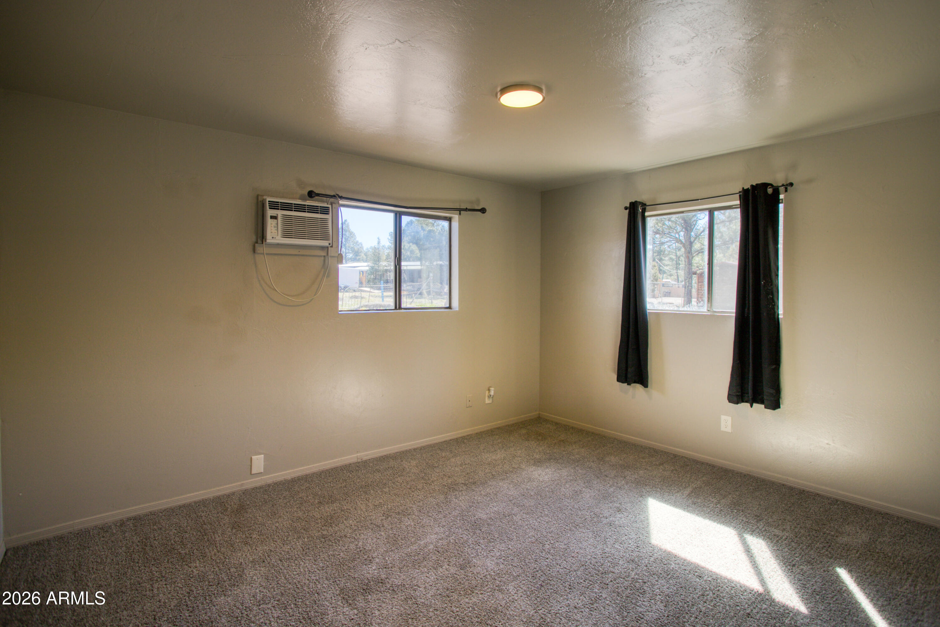 APACHE COVE AMD - Residential