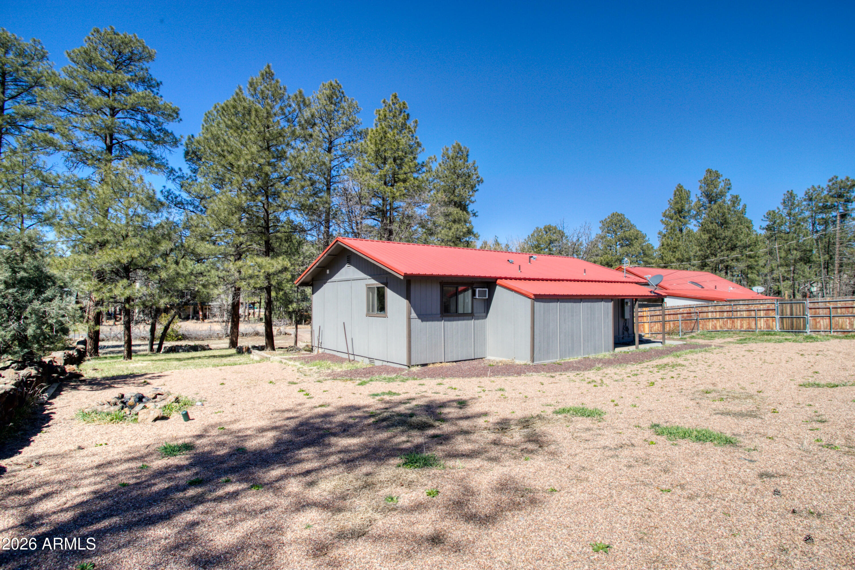 APACHE COVE AMD - Residential