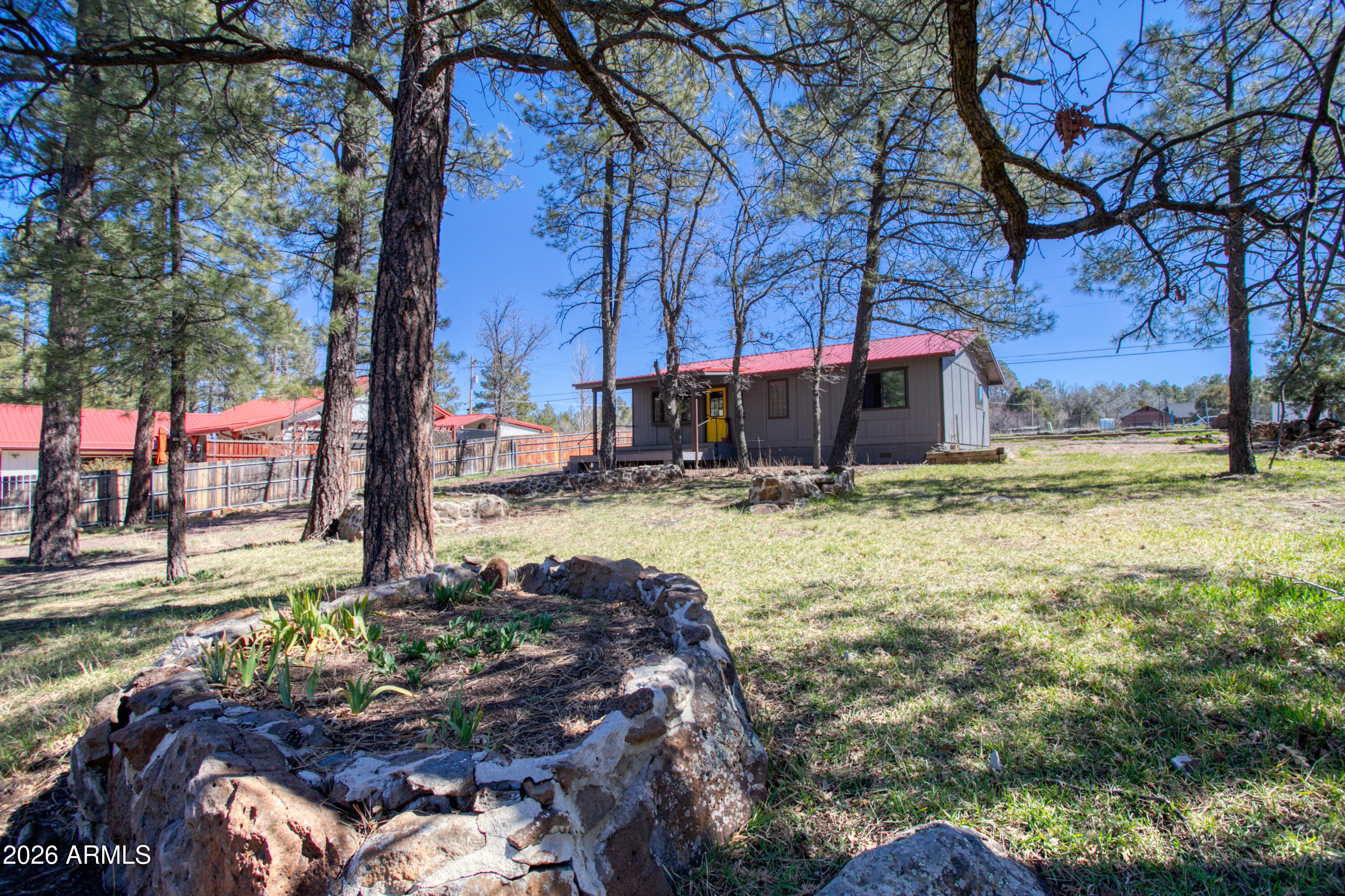 APACHE COVE AMD - Residential
