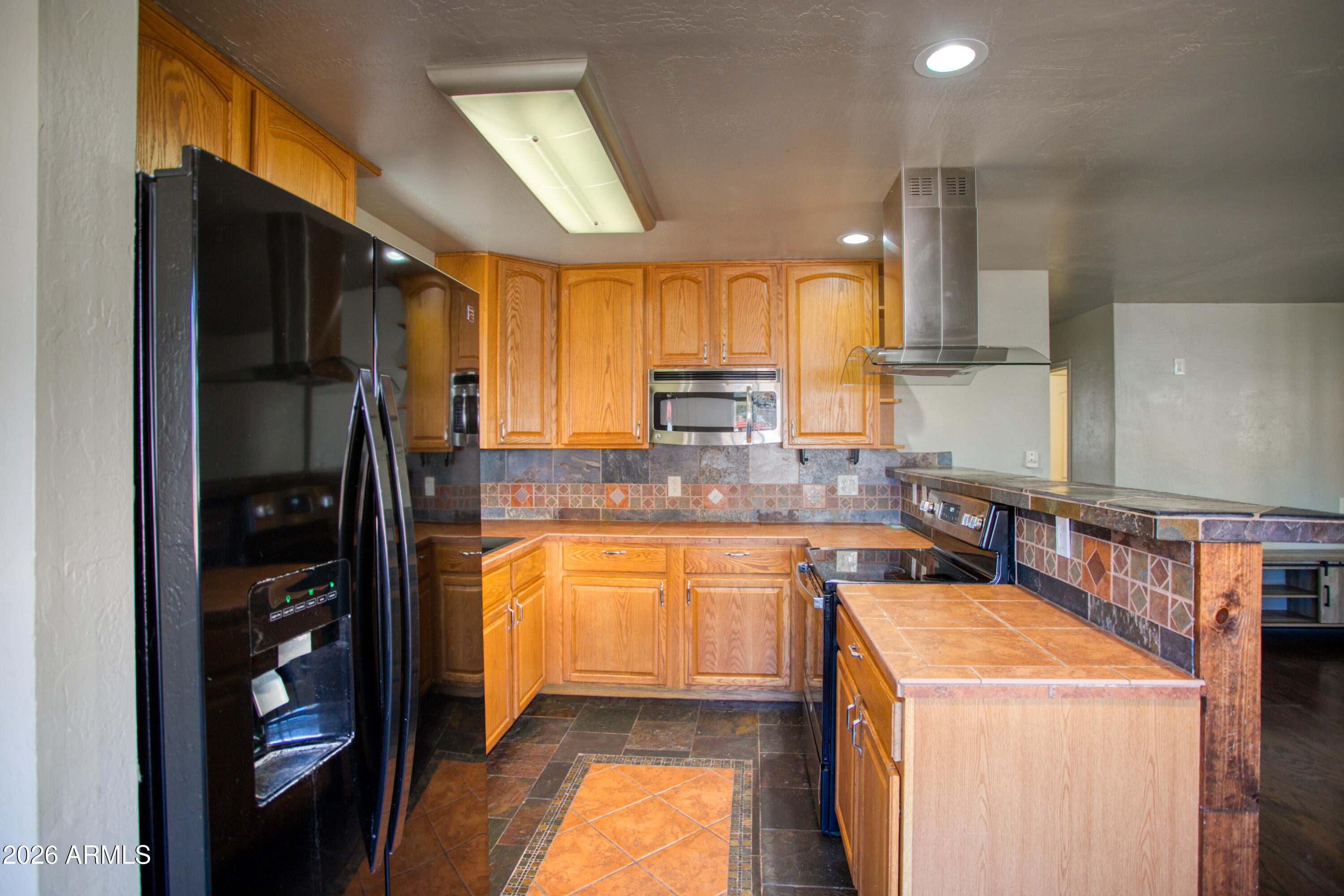APACHE COVE AMD - Residential