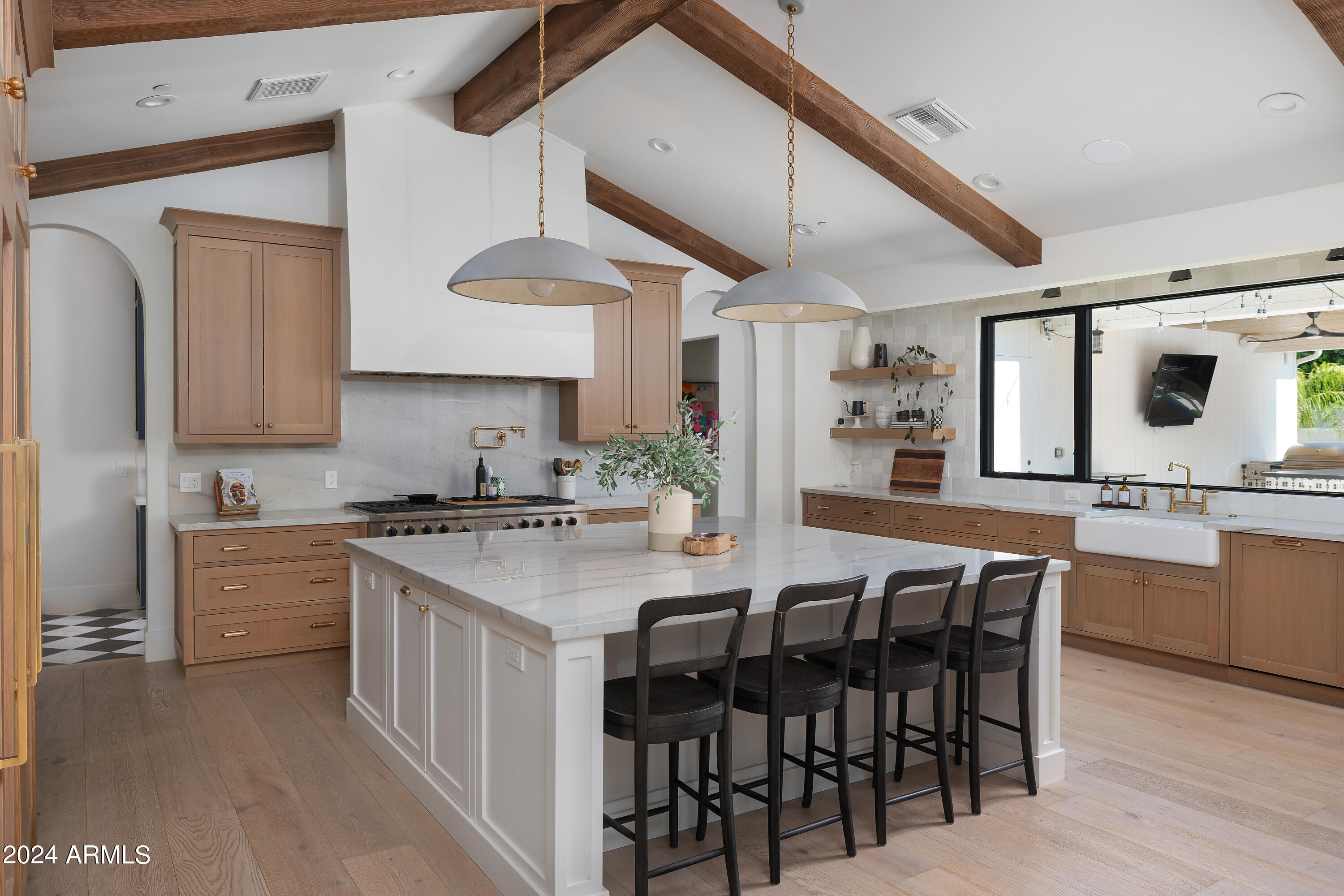 CASA DE CAMELBACK - Residential