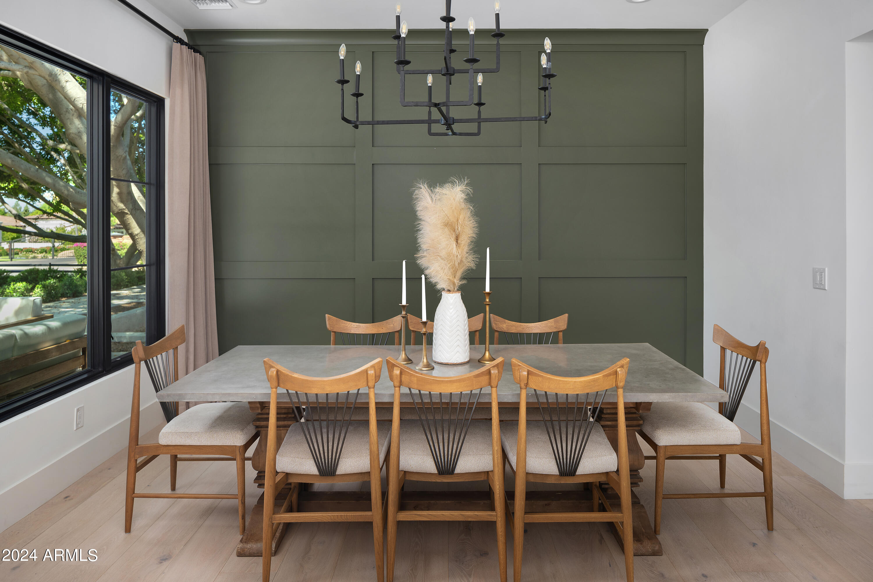 CASA DE CAMELBACK - Residential