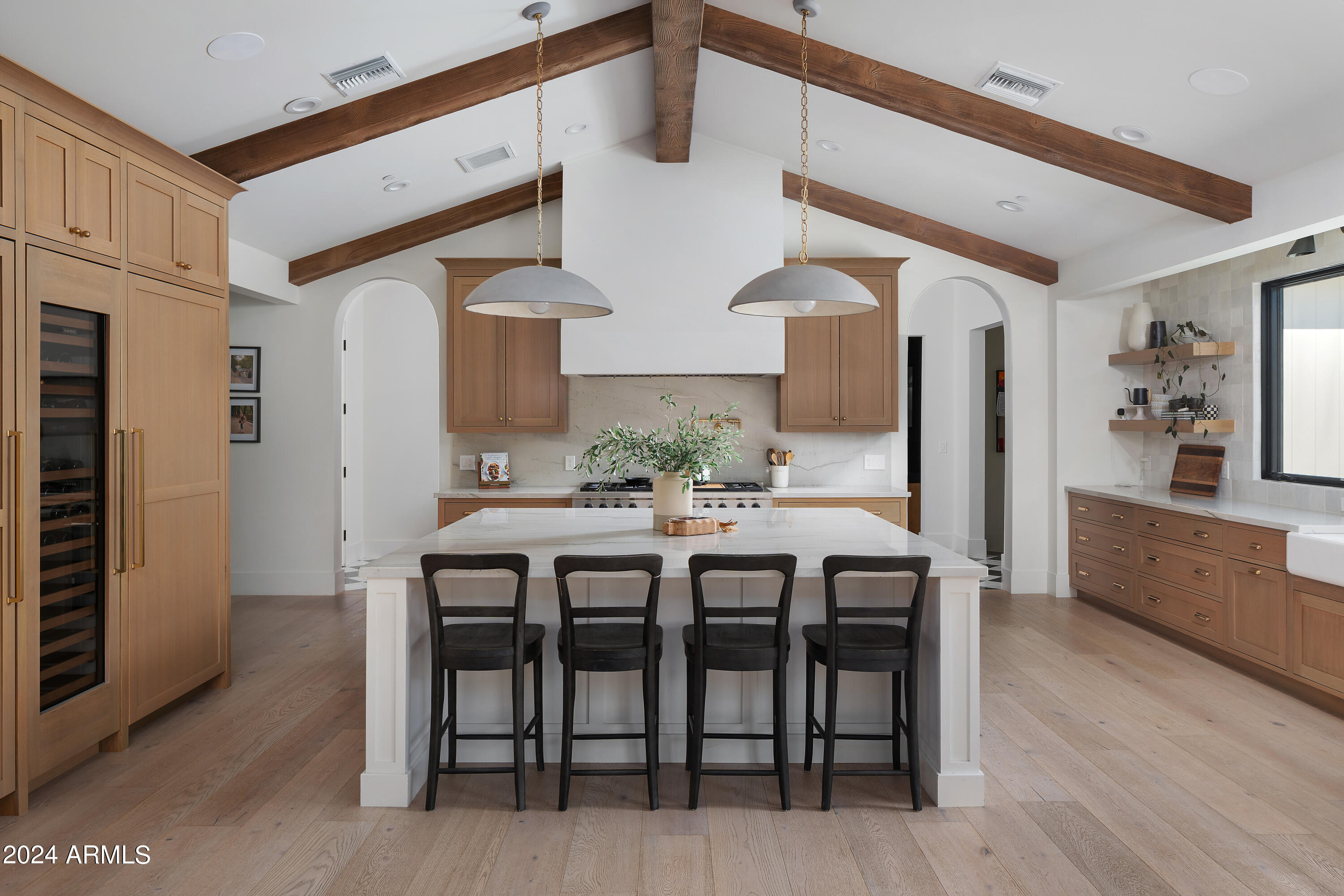 CASA DE CAMELBACK - Residential