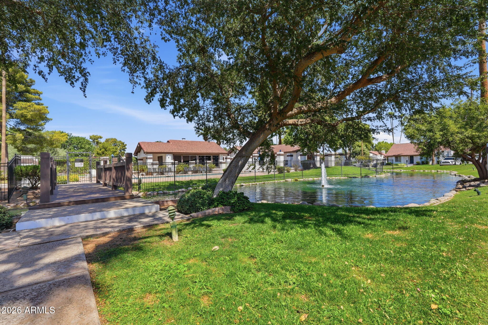 SCOTTSDALE PARK VILLAS - Residential