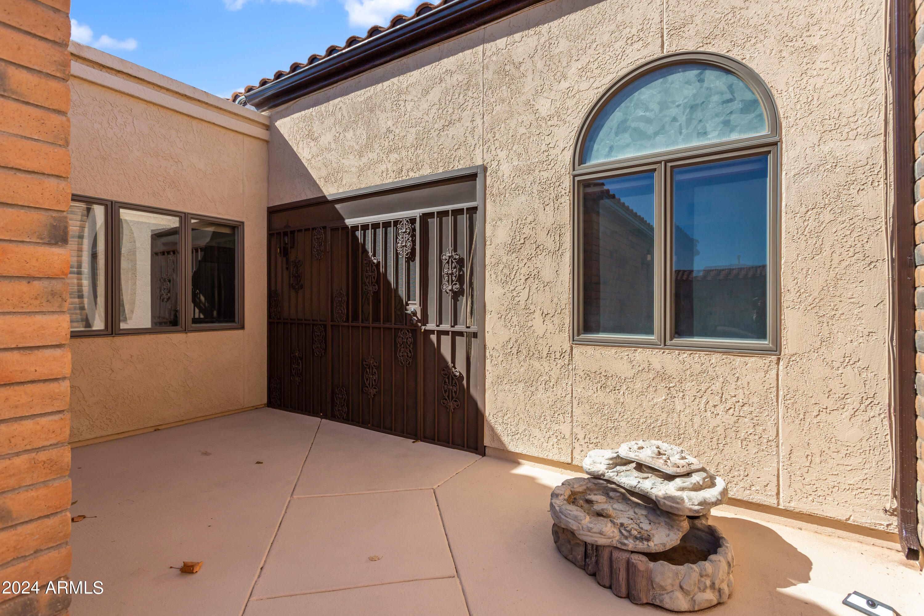 MISSION SHADOWS - Residential