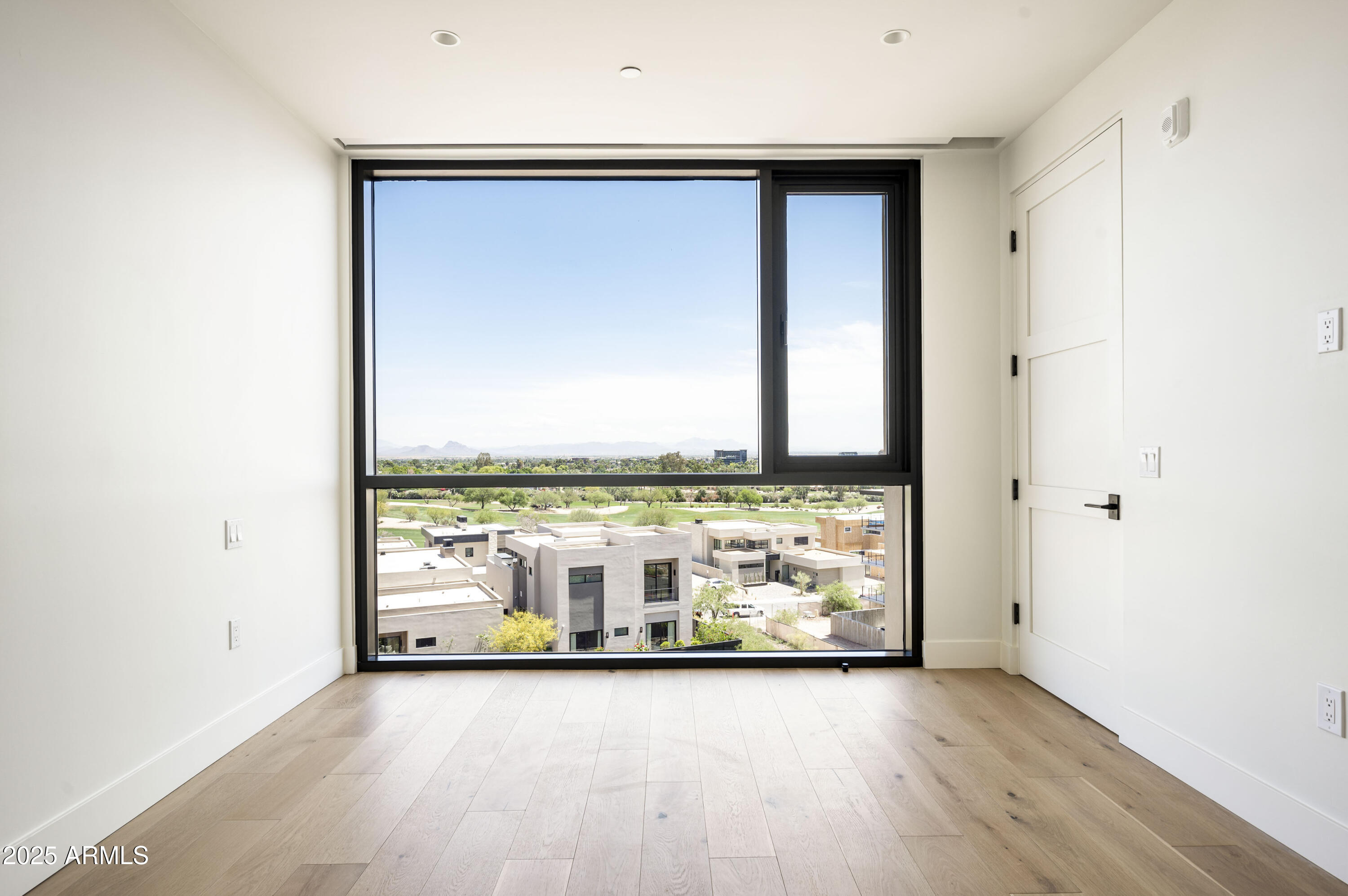 Ascent at the Phoenician Mountainside Condominium - Residential