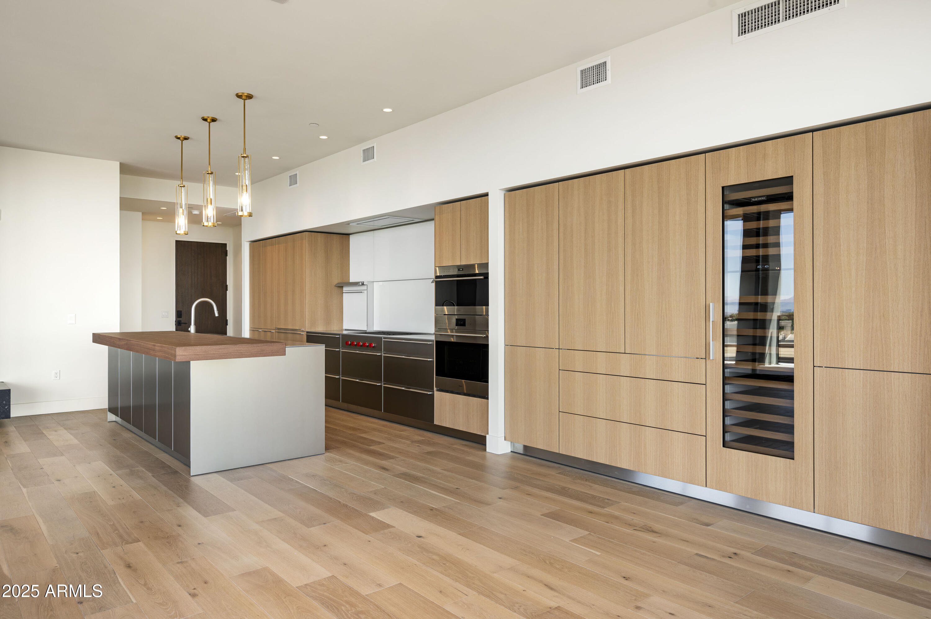 Ascent at the Phoenician Mountainside Condominium - Residential