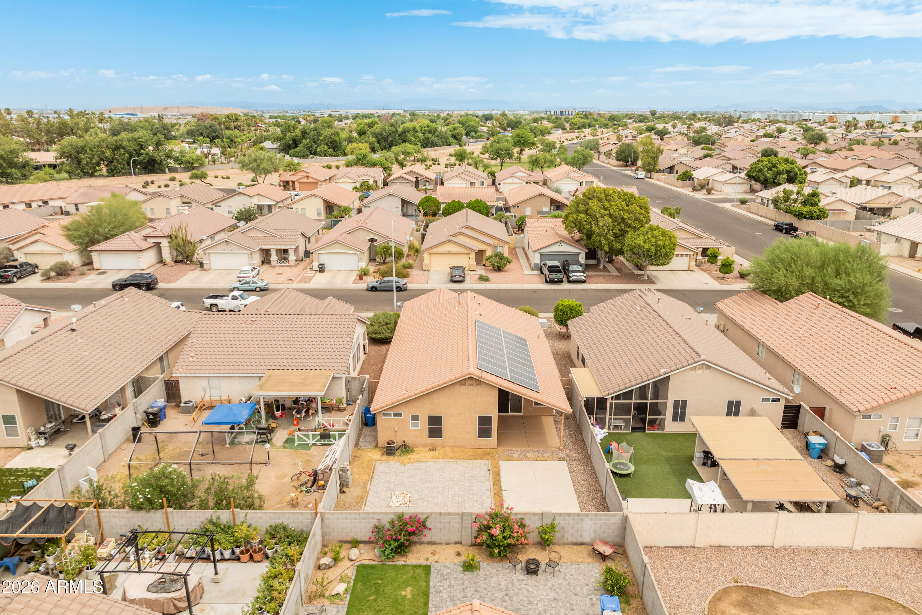 LARISSA - Residential