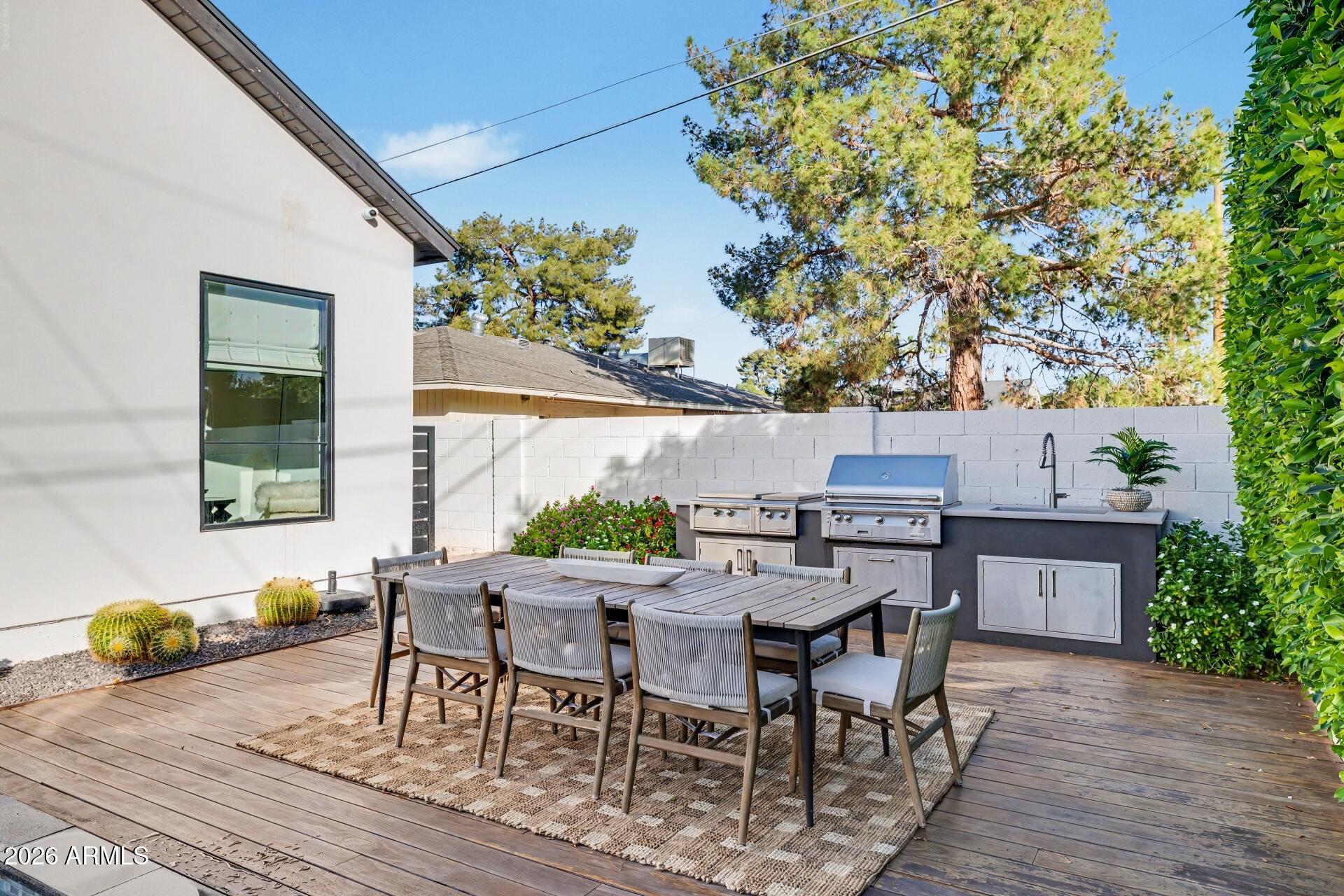 FAIRLANE 3 - Residential