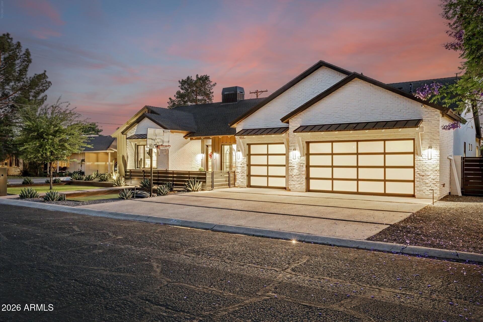 FAIRLANE 3 - Residential