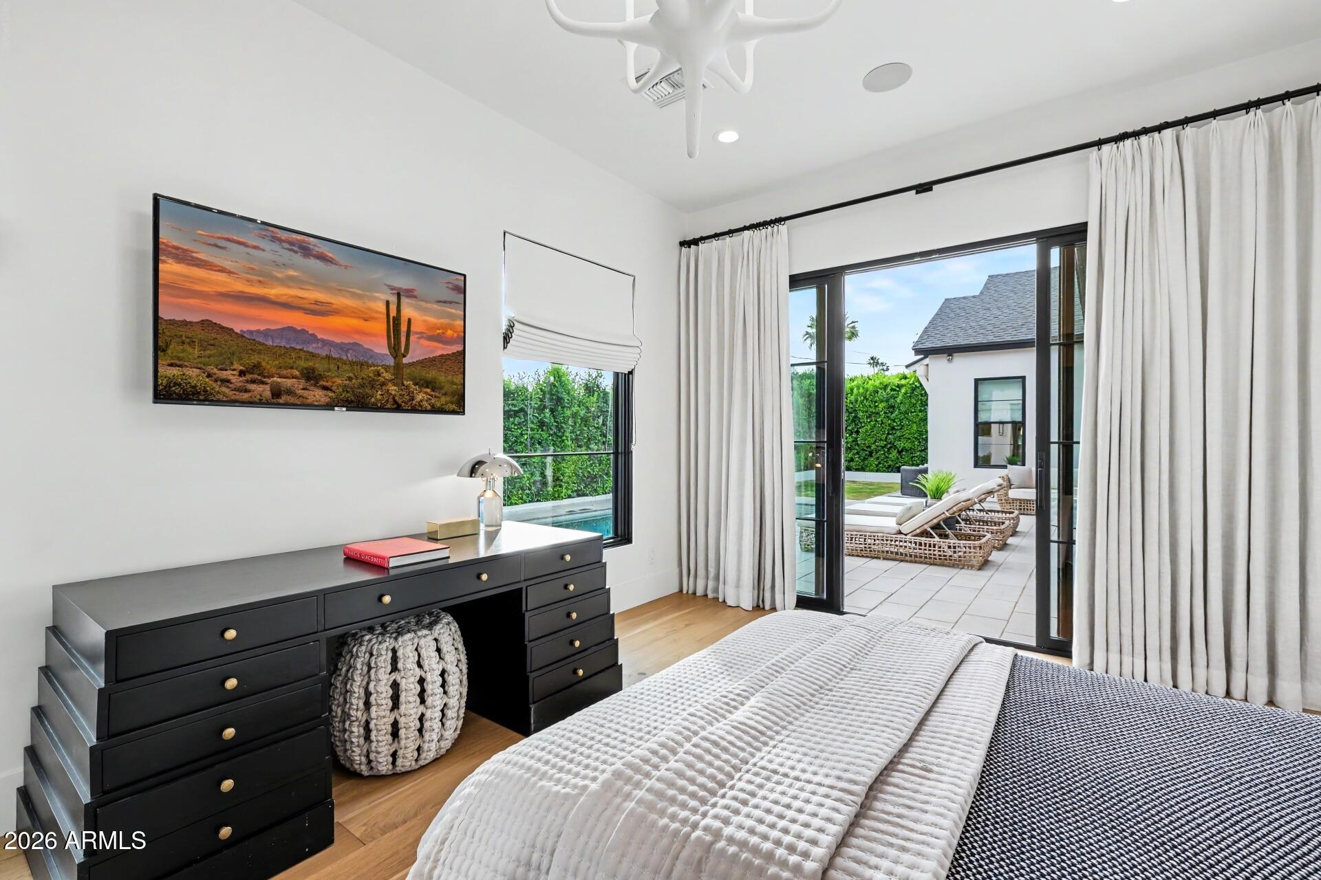 FAIRLANE 3 - Residential