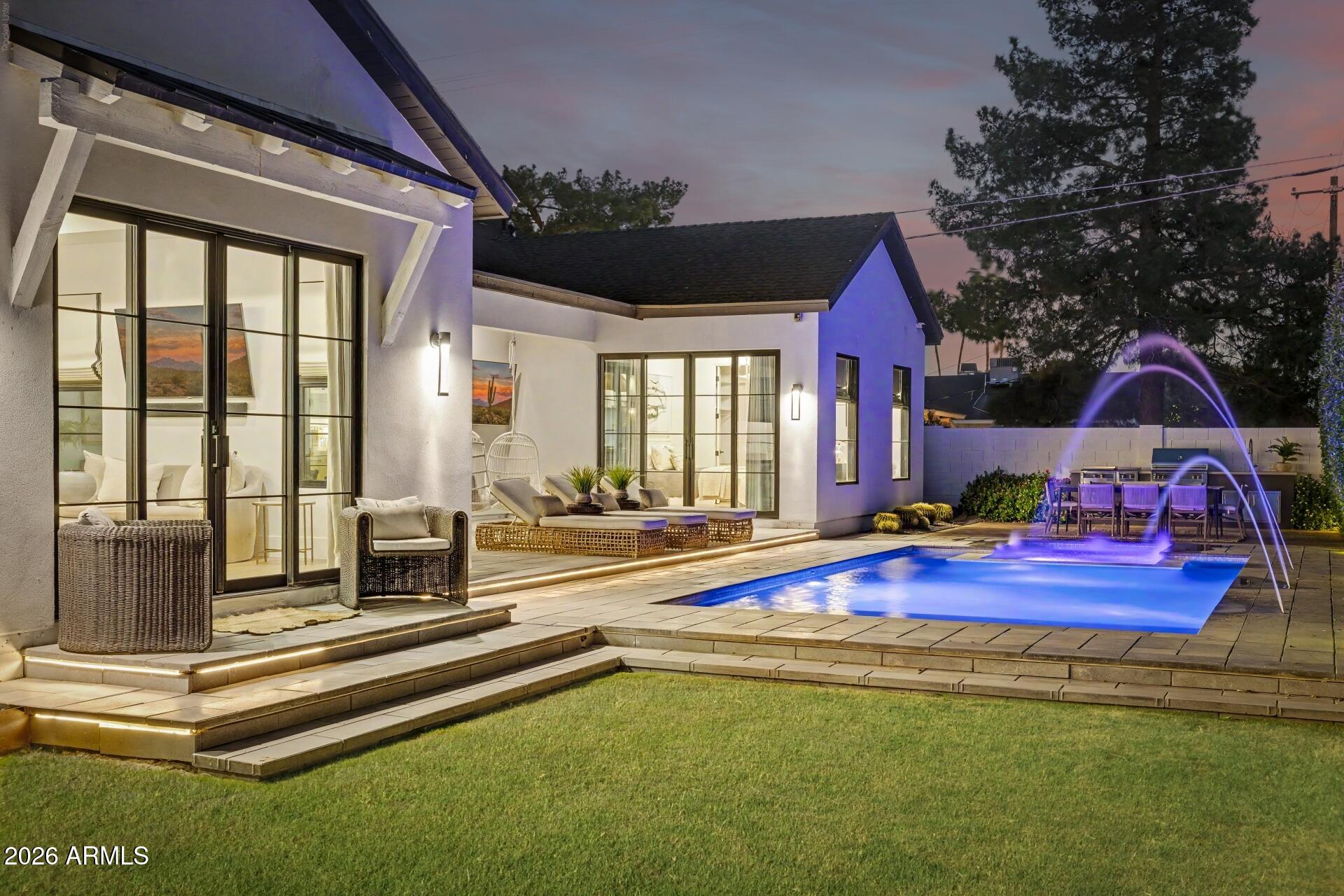 FAIRLANE 3 - Residential