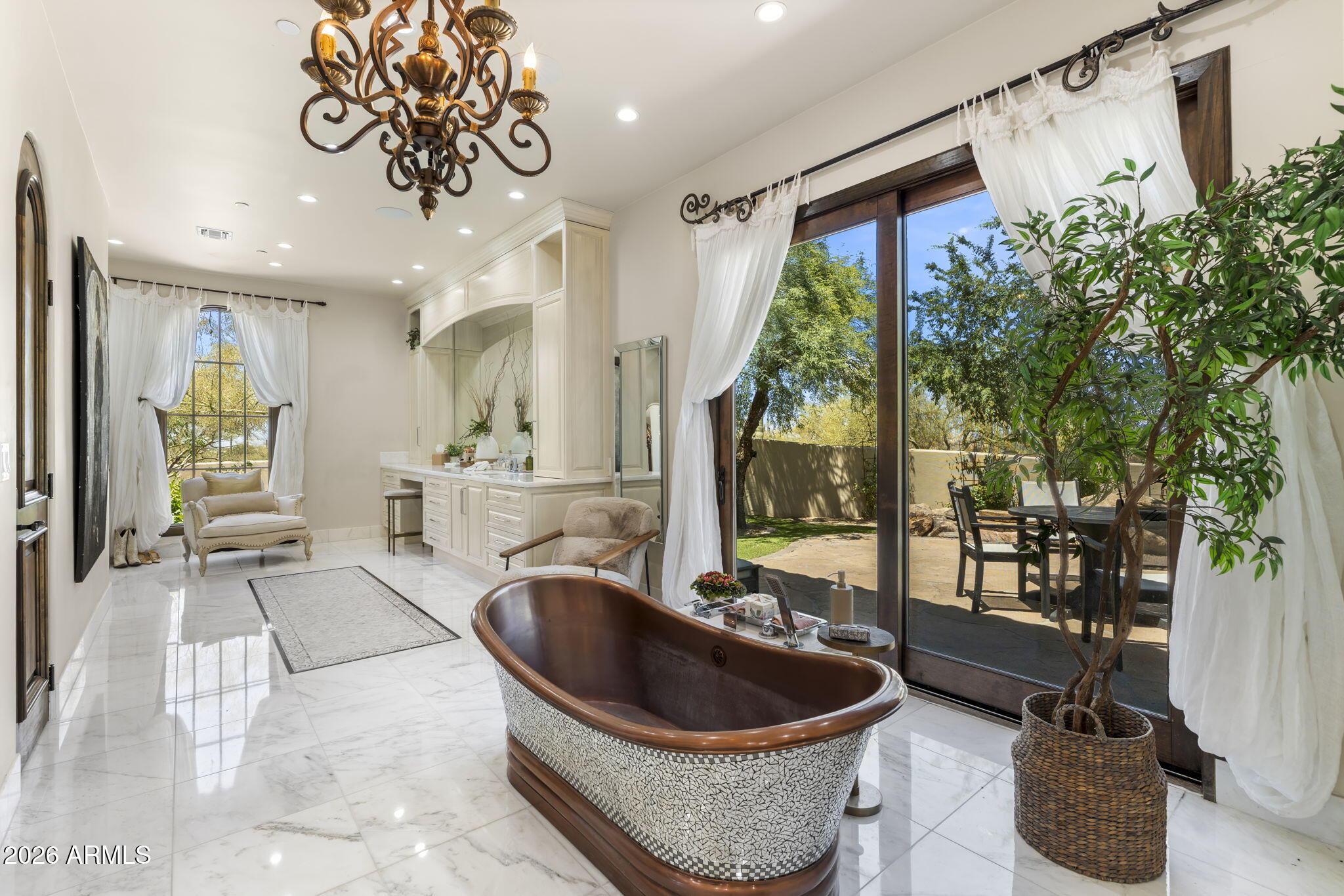 Large Horse Property - Residential