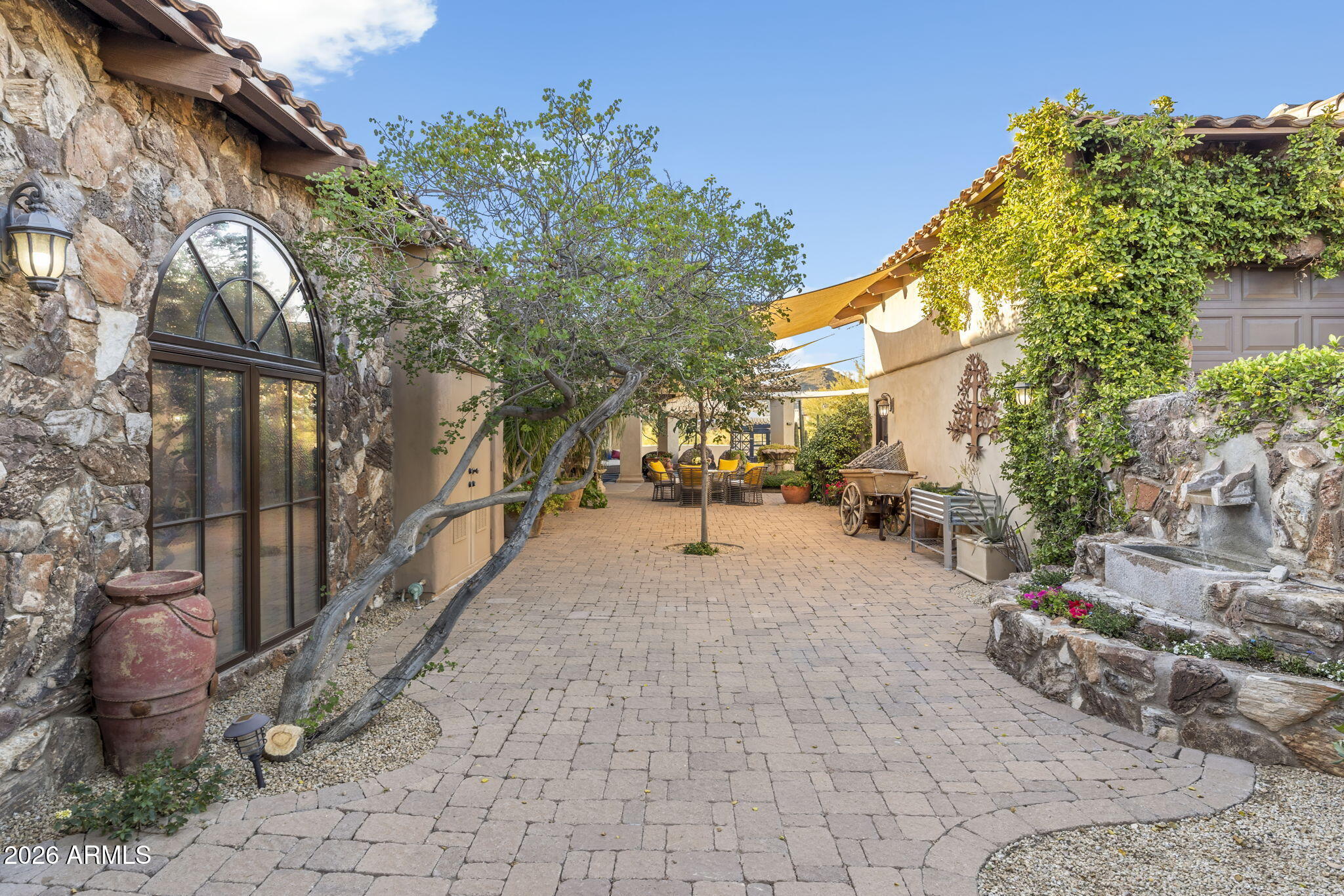 Large Horse Property - Residential