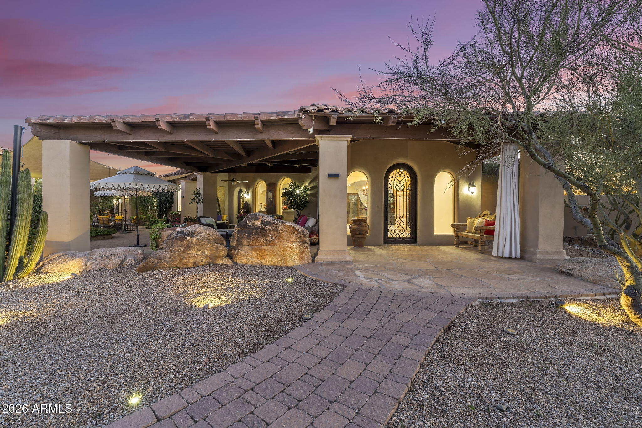 Large Horse Property - Residential
