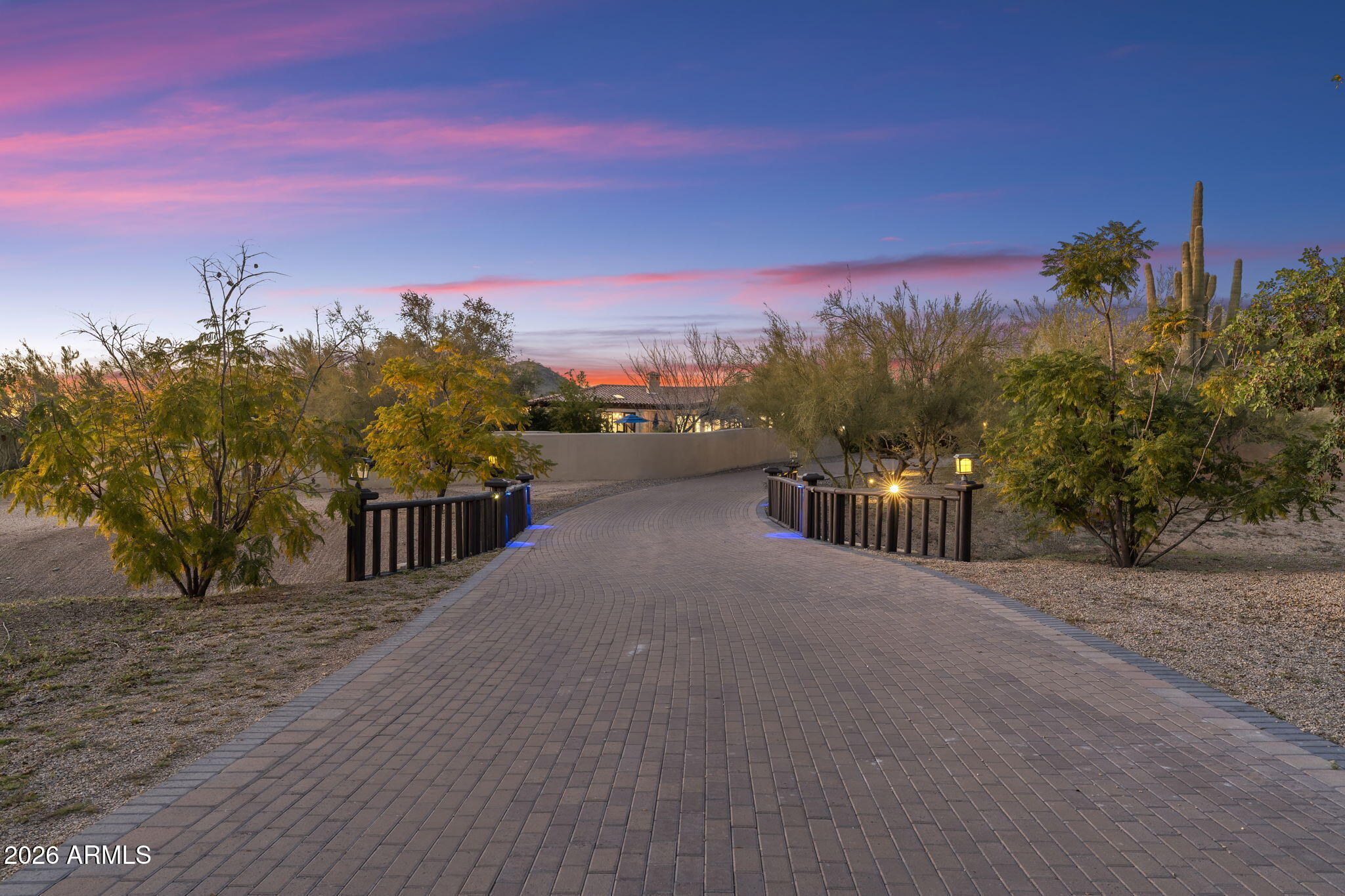 Large Horse Property - Residential