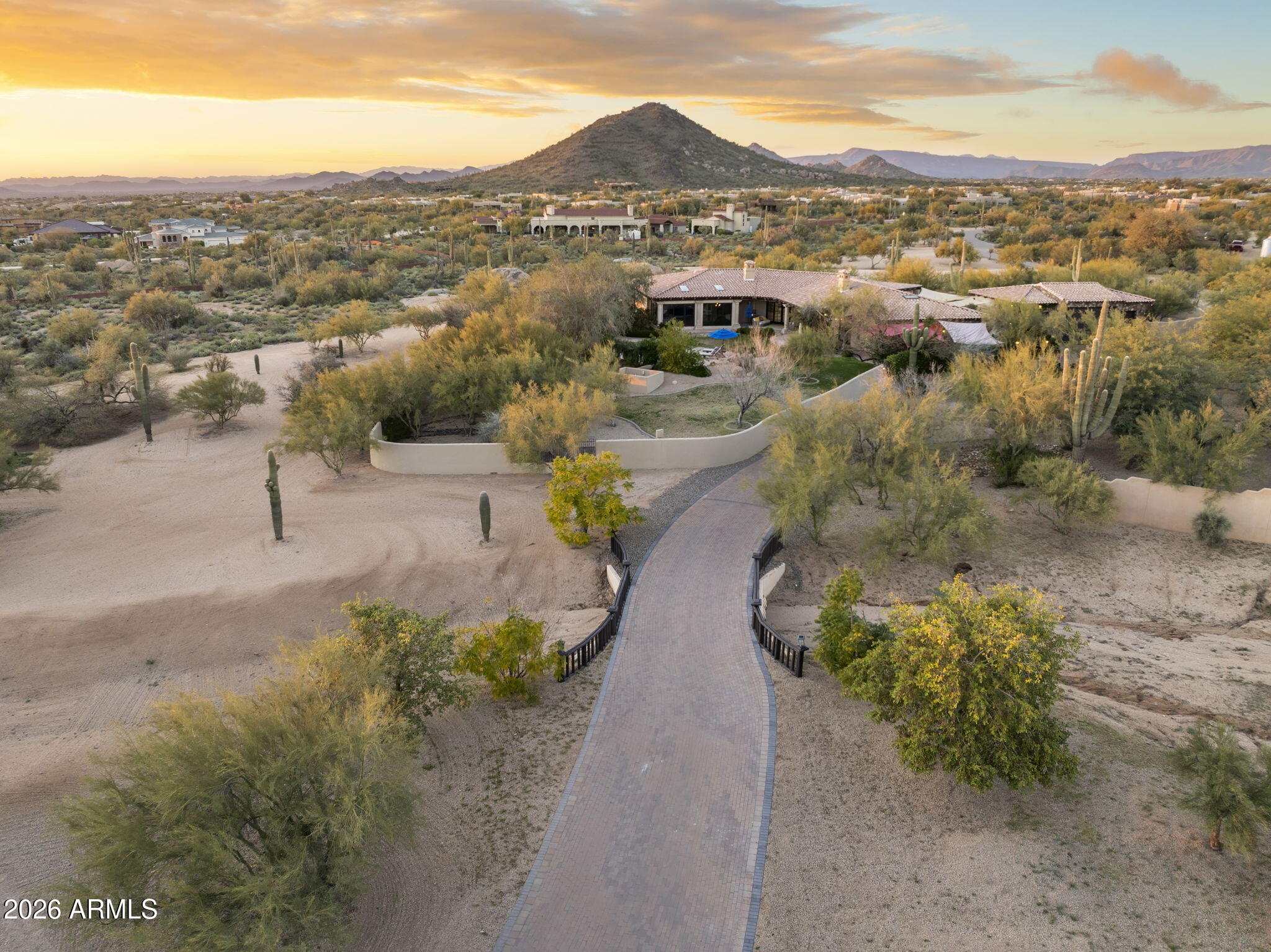 Large Horse Property - Residential