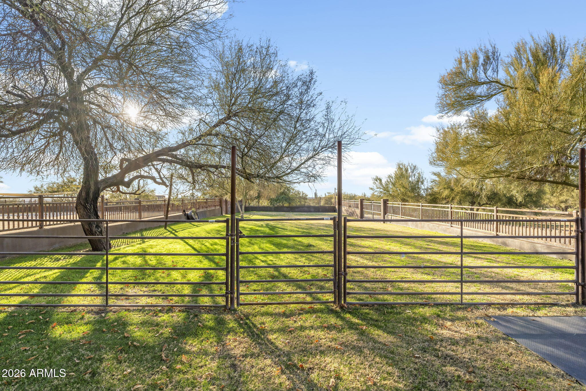 Large Horse Property - Residential
