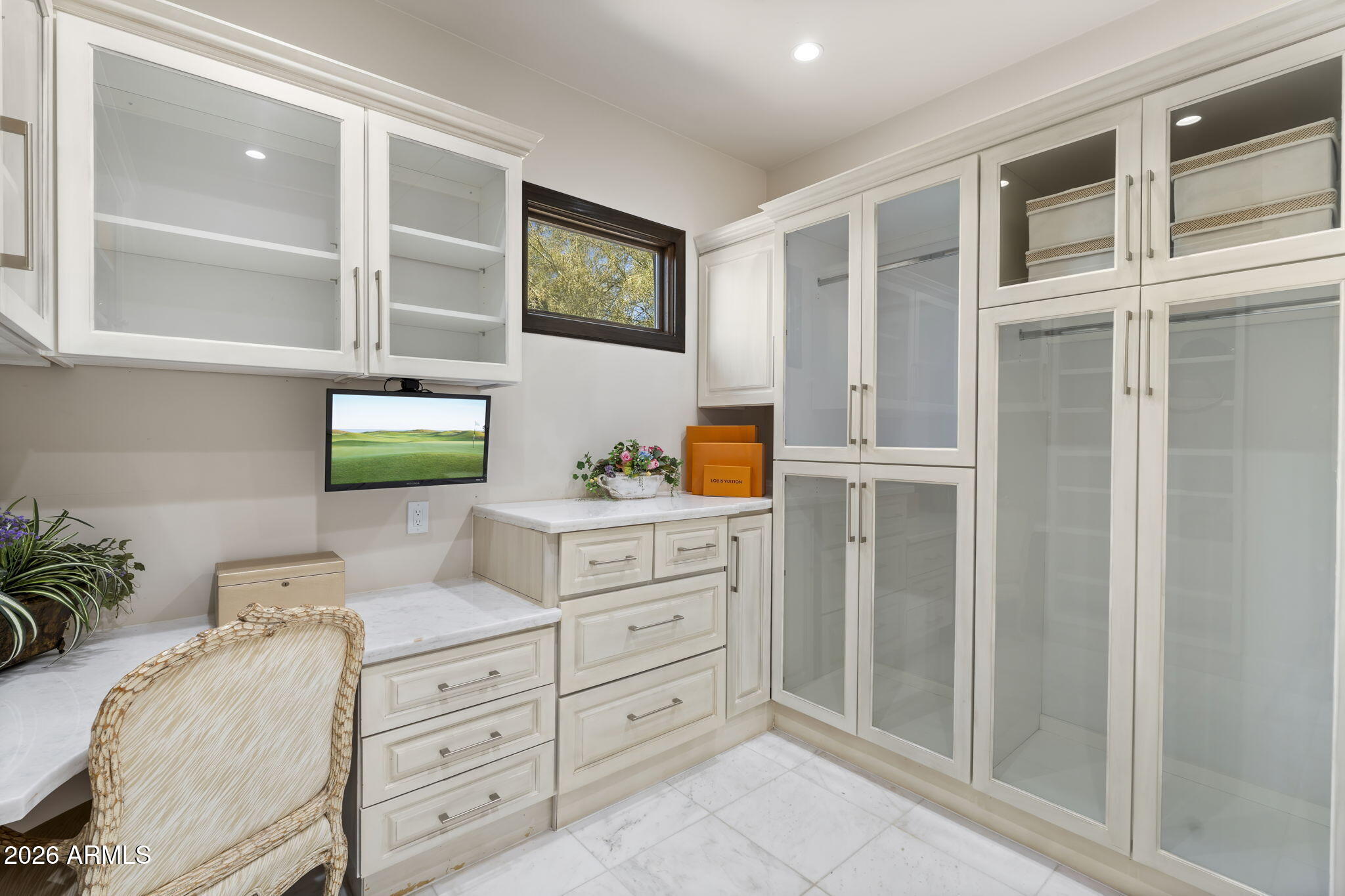 Large Horse Property - Residential