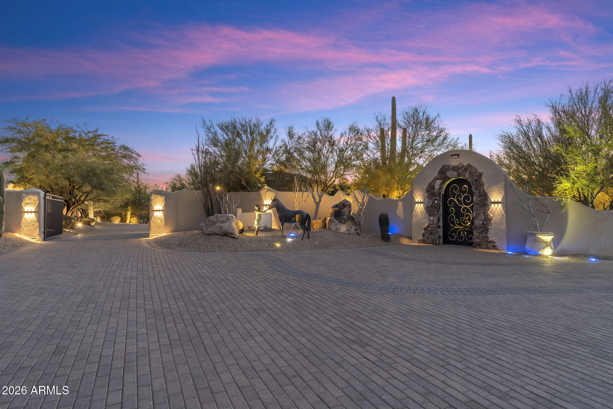 Large Horse Property - Residential