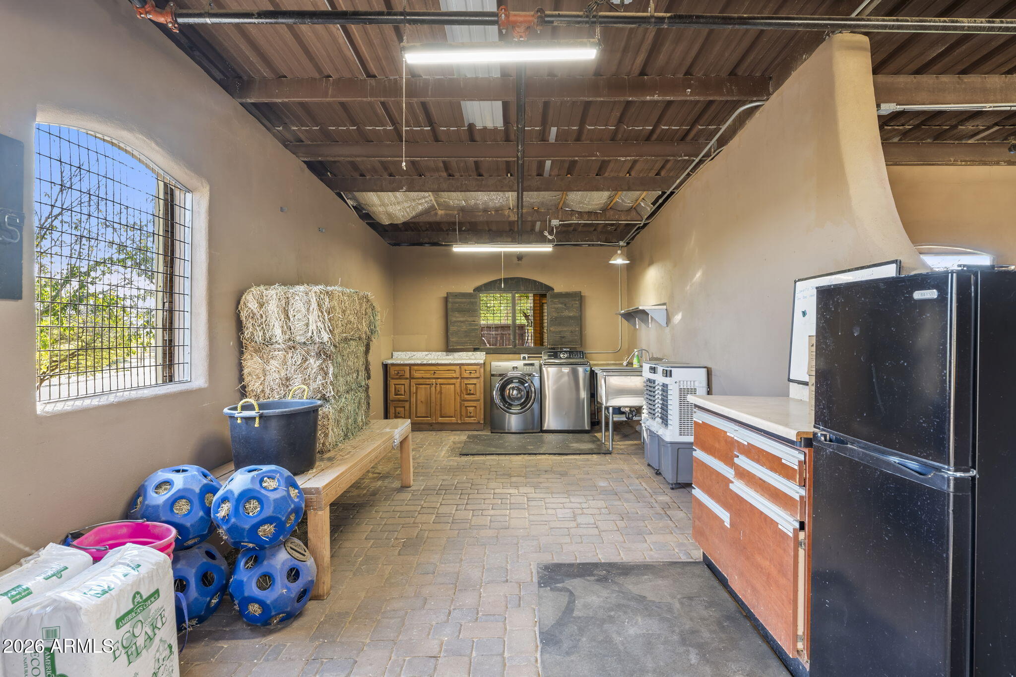 Large Horse Property - Residential