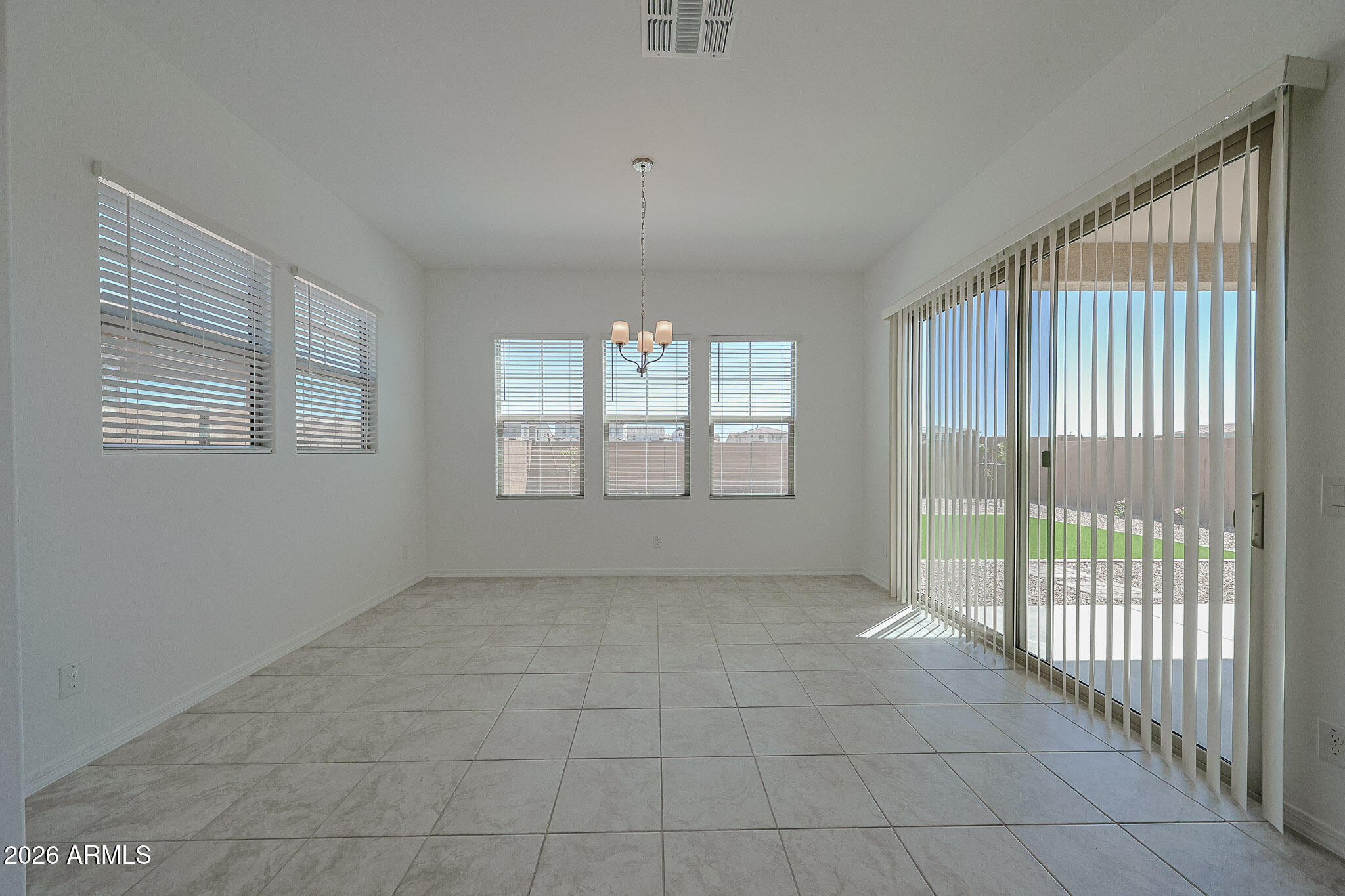 ALORAVITA SOUTH PARCEL 8A - Residential Lease