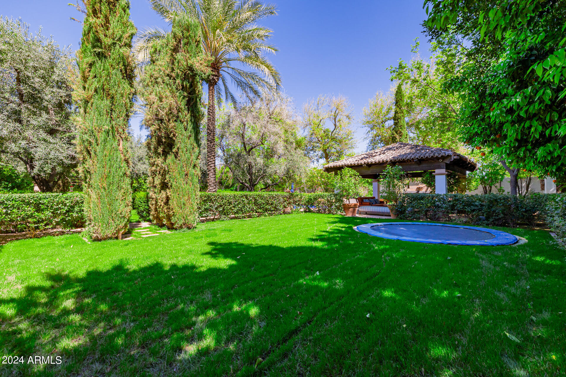 CITRUS MANOR aka El Portillo - Residential