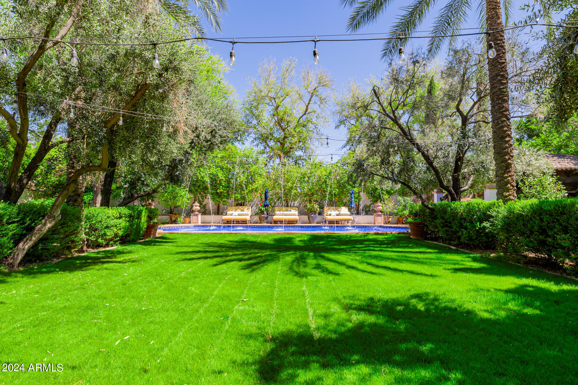 CITRUS MANOR aka El Portillo - Residential