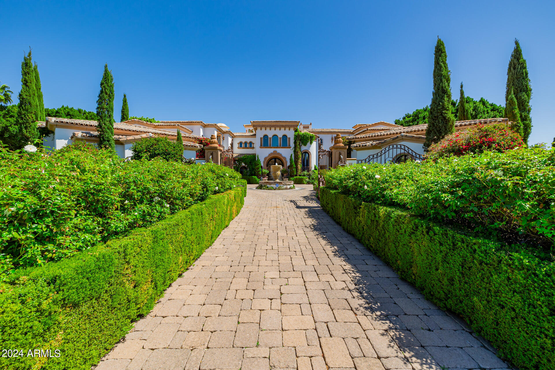 CITRUS MANOR aka El Portillo - Residential