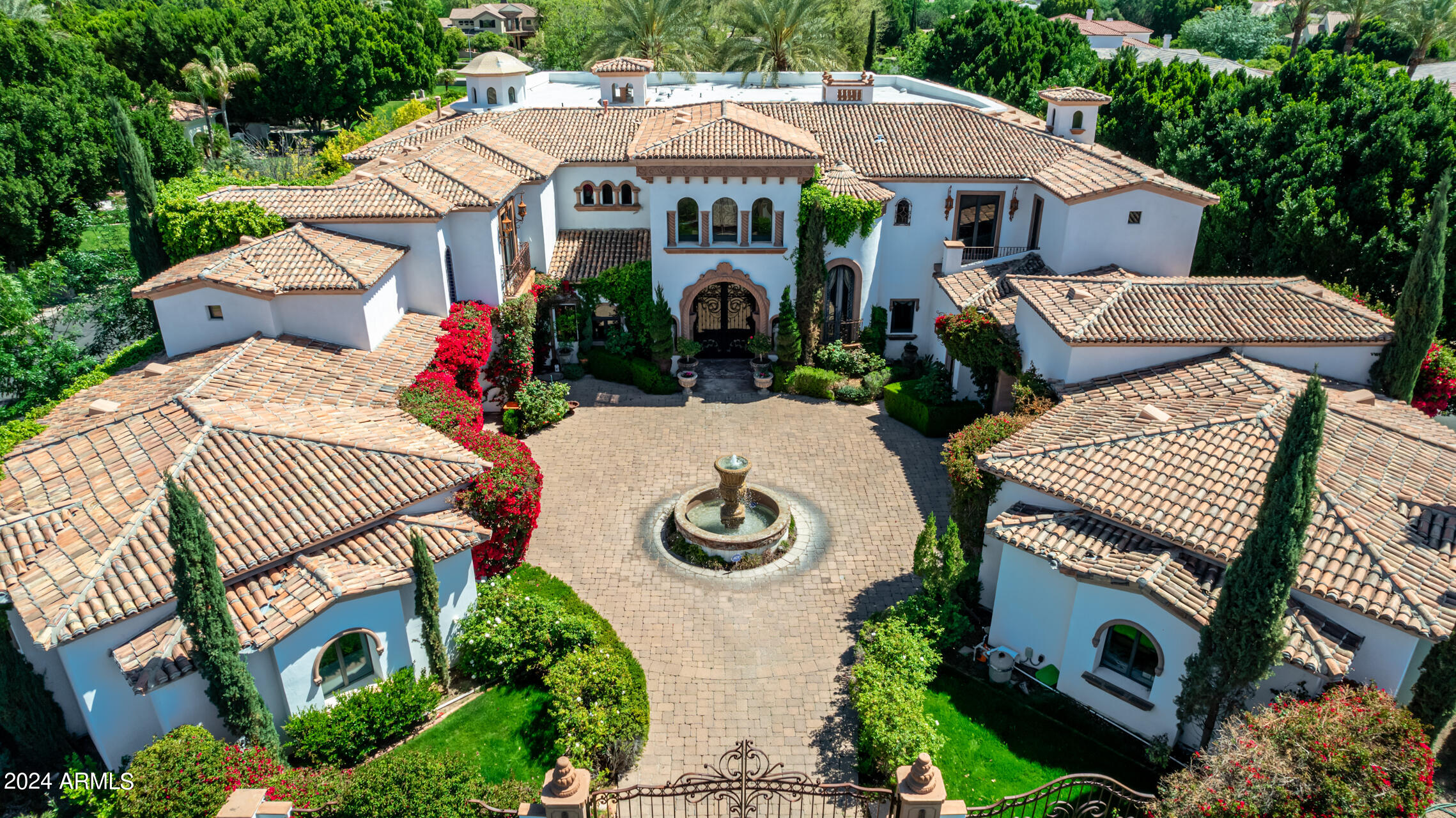 CITRUS MANOR aka El Portillo - Residential