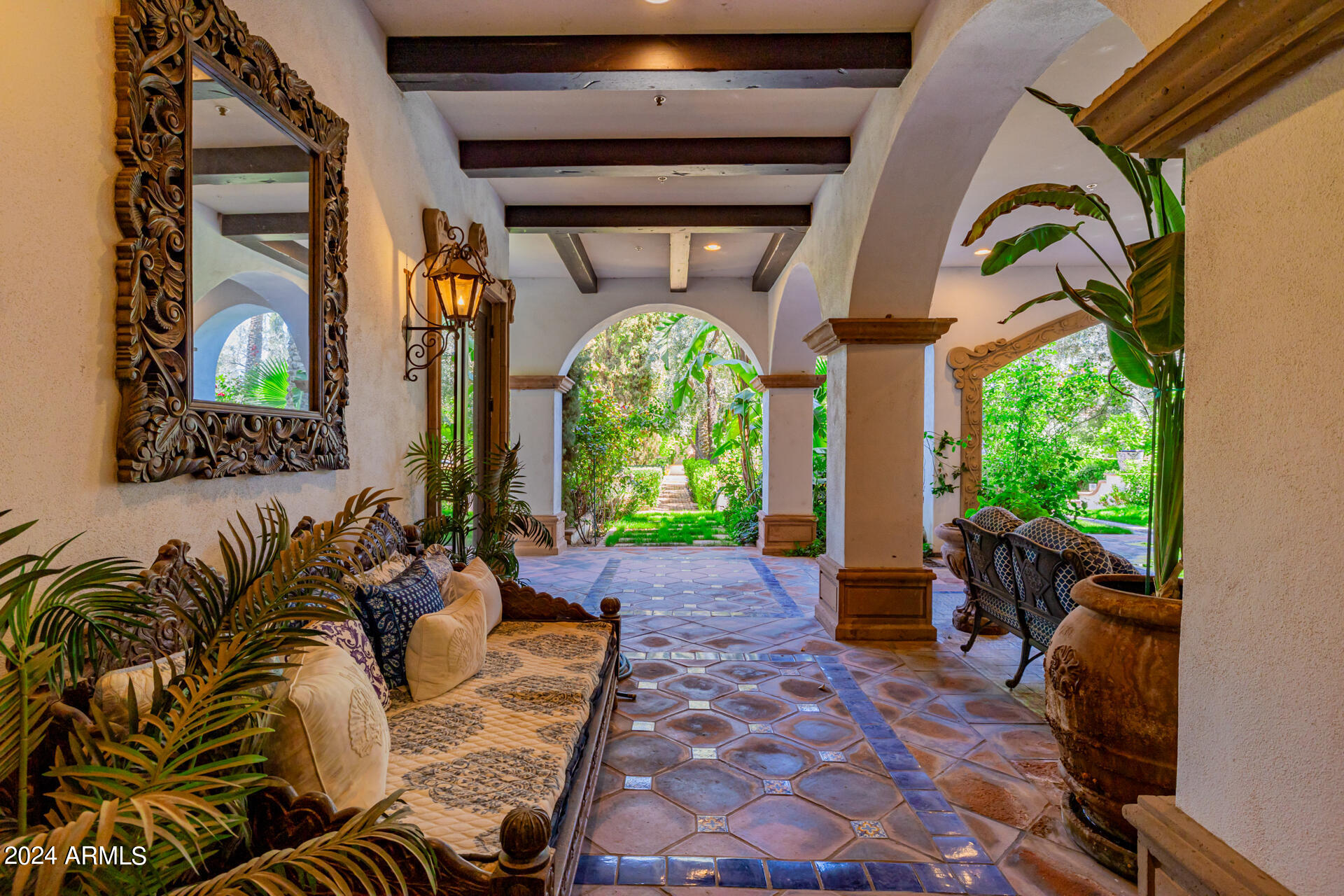 CITRUS MANOR aka El Portillo - Residential