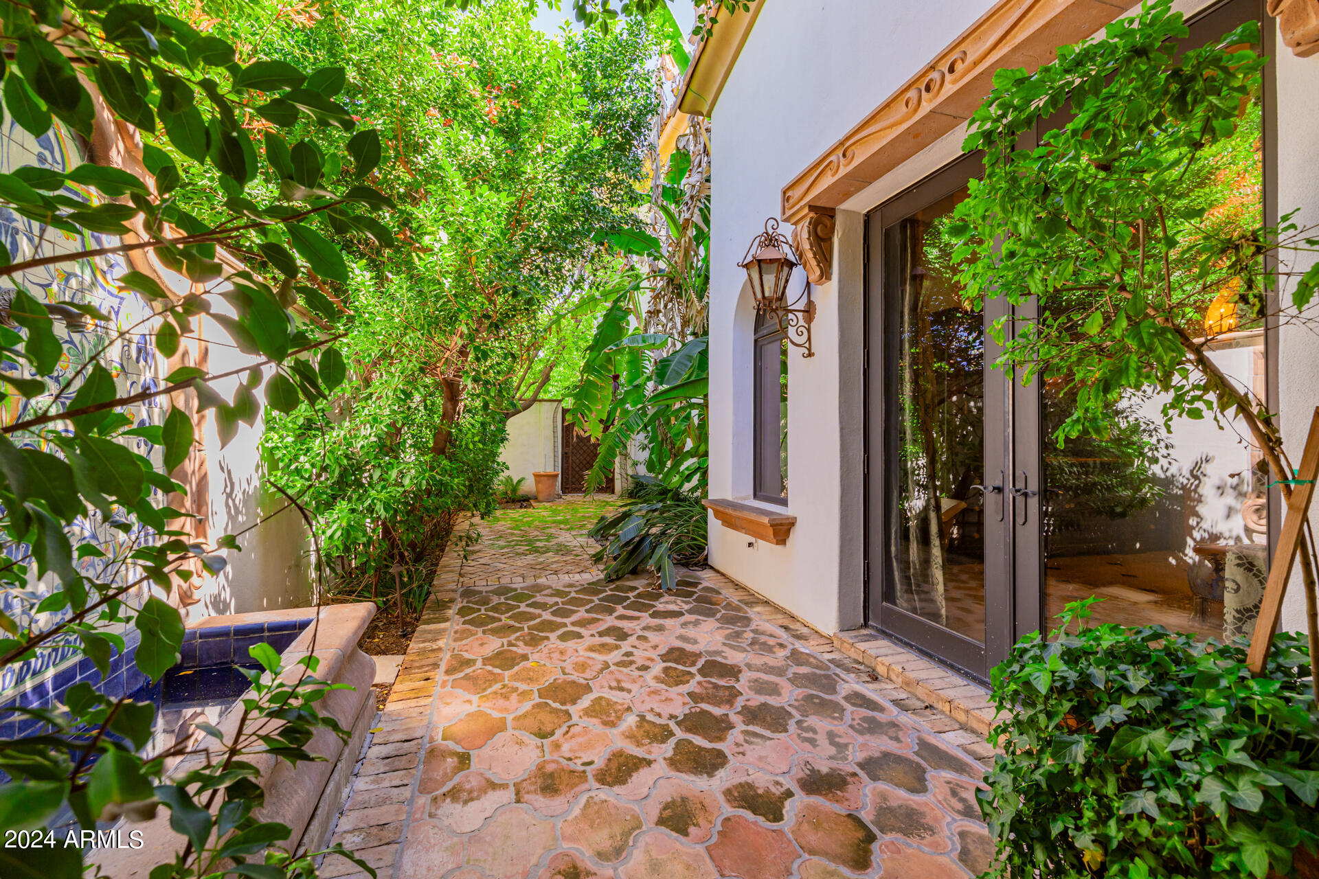 CITRUS MANOR aka El Portillo - Residential