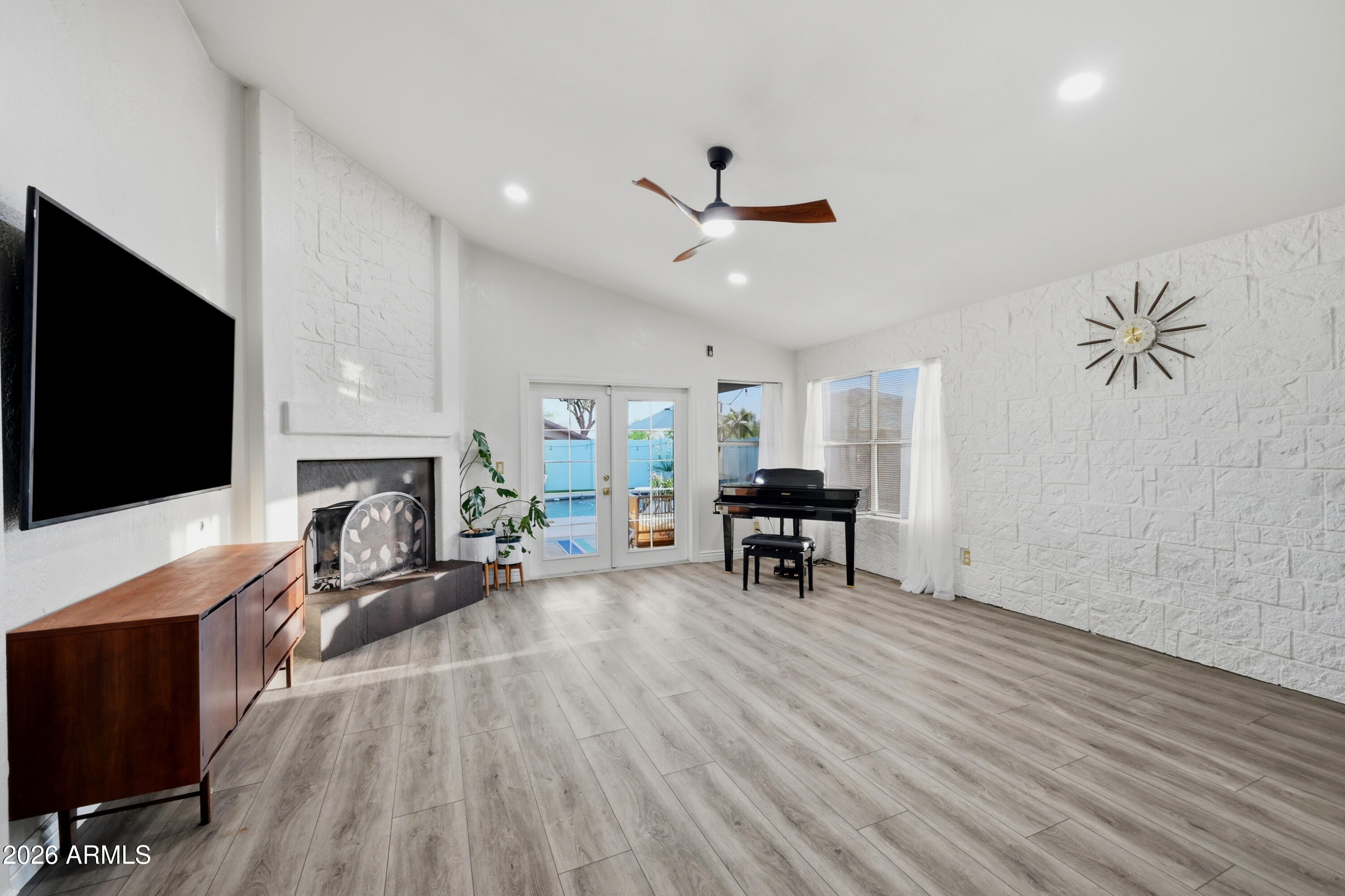 DESERT RIDGE PARCEL 7.4 - Residential