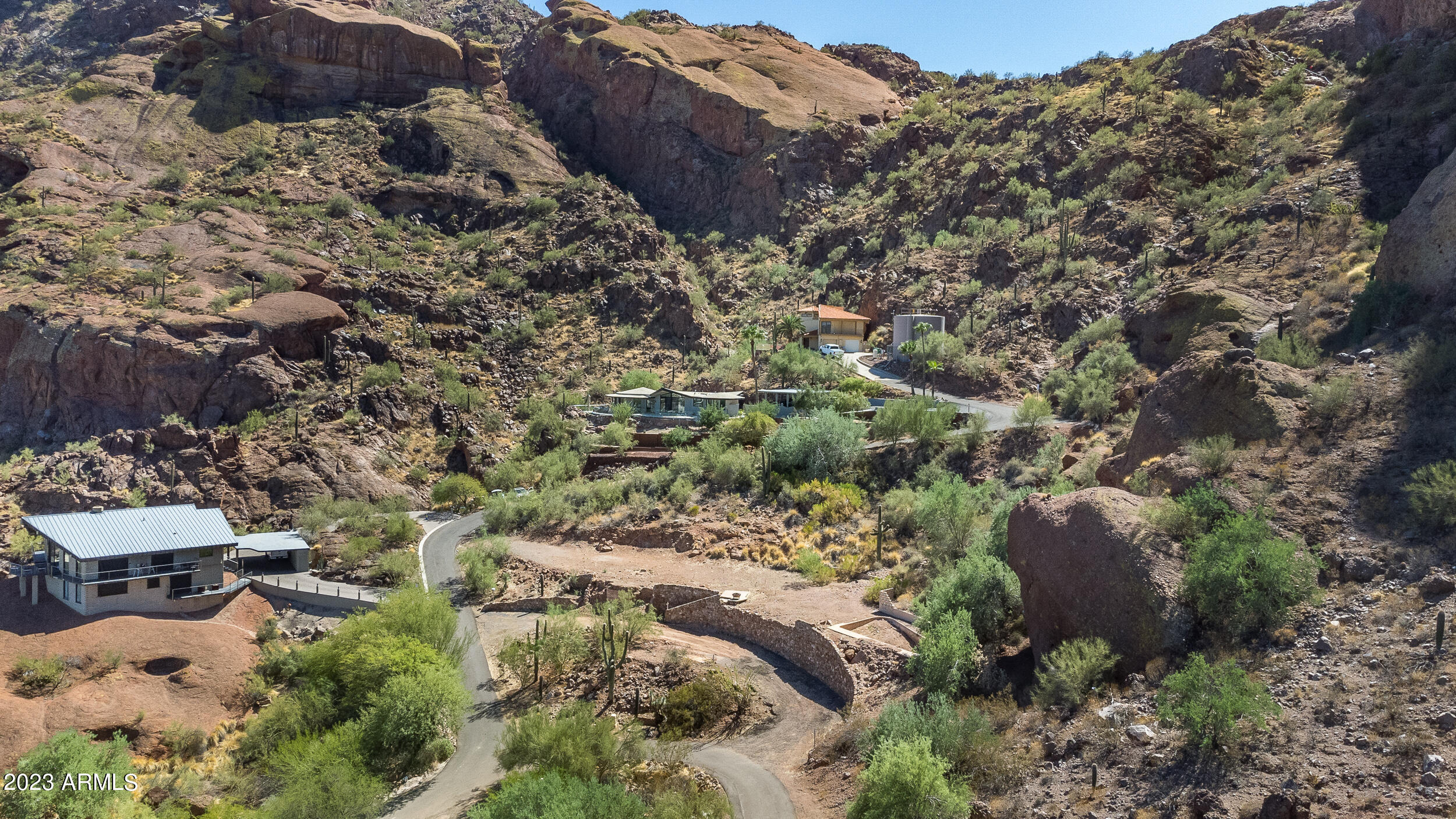 STONE CANYON - Land
