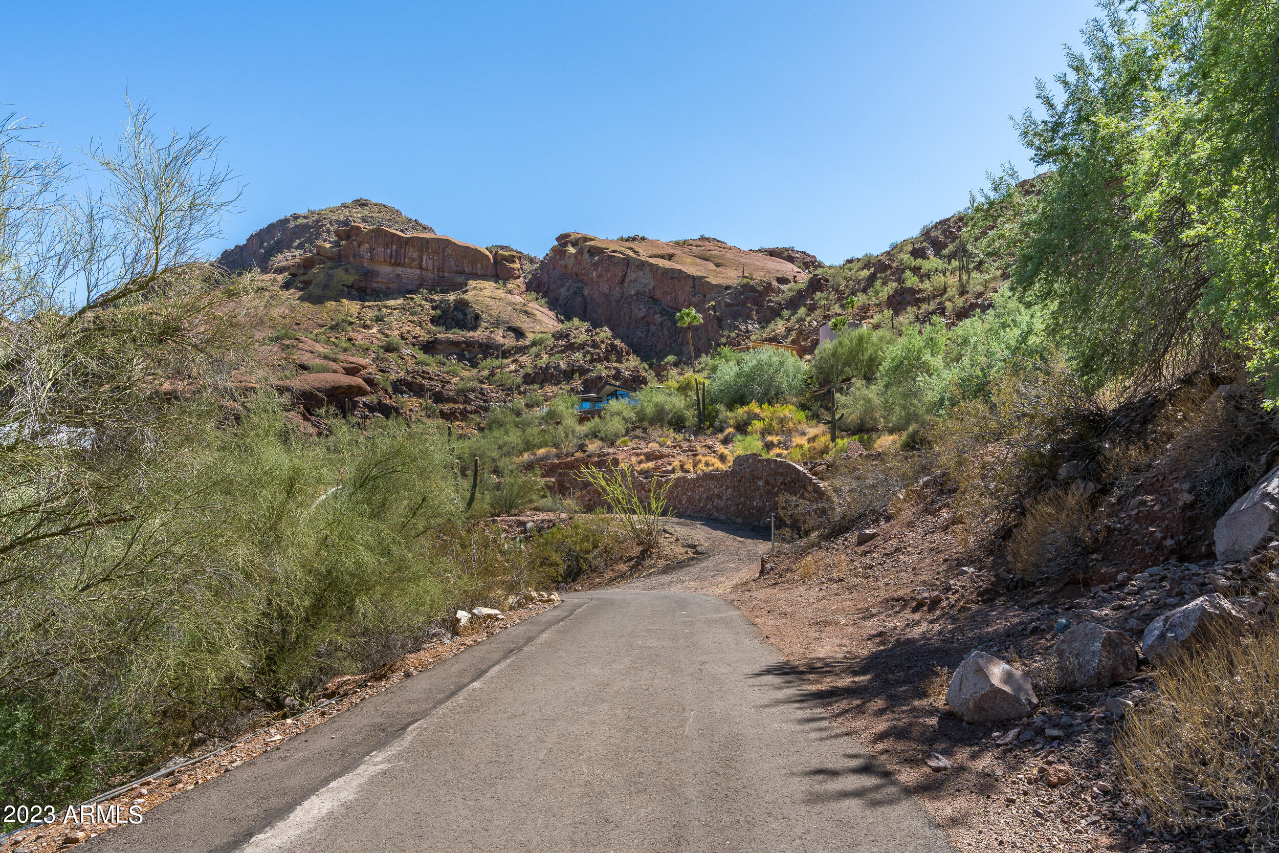 STONE CANYON - Land