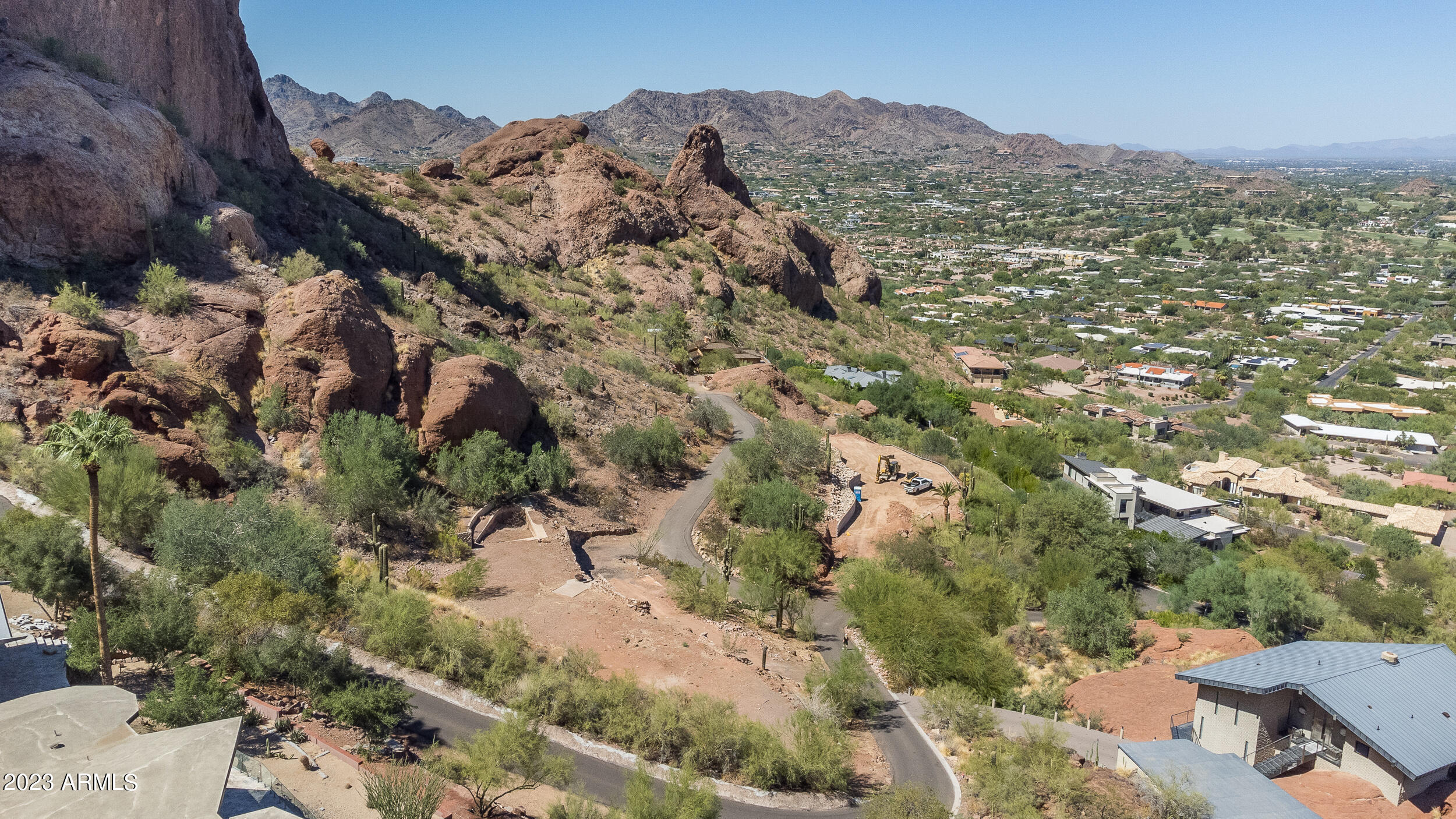 STONE CANYON - Land