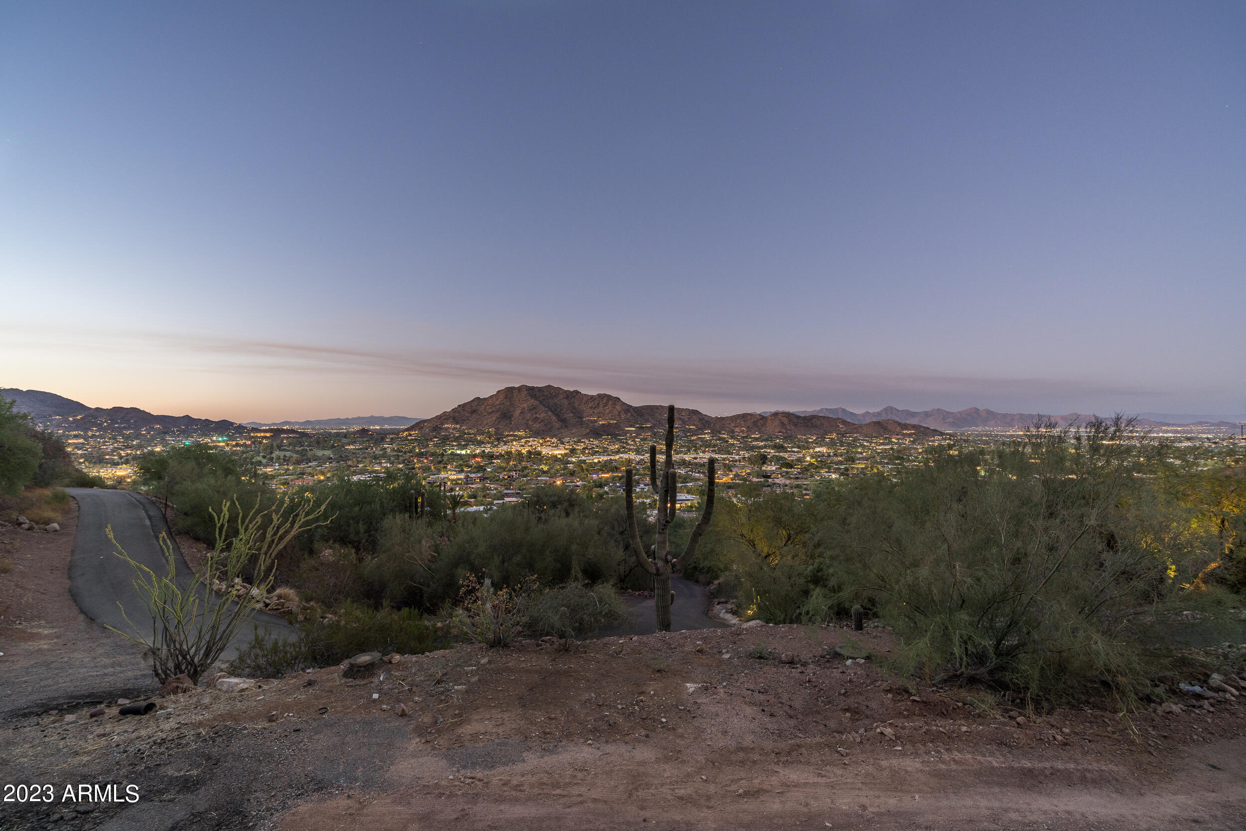 STONE CANYON - Land