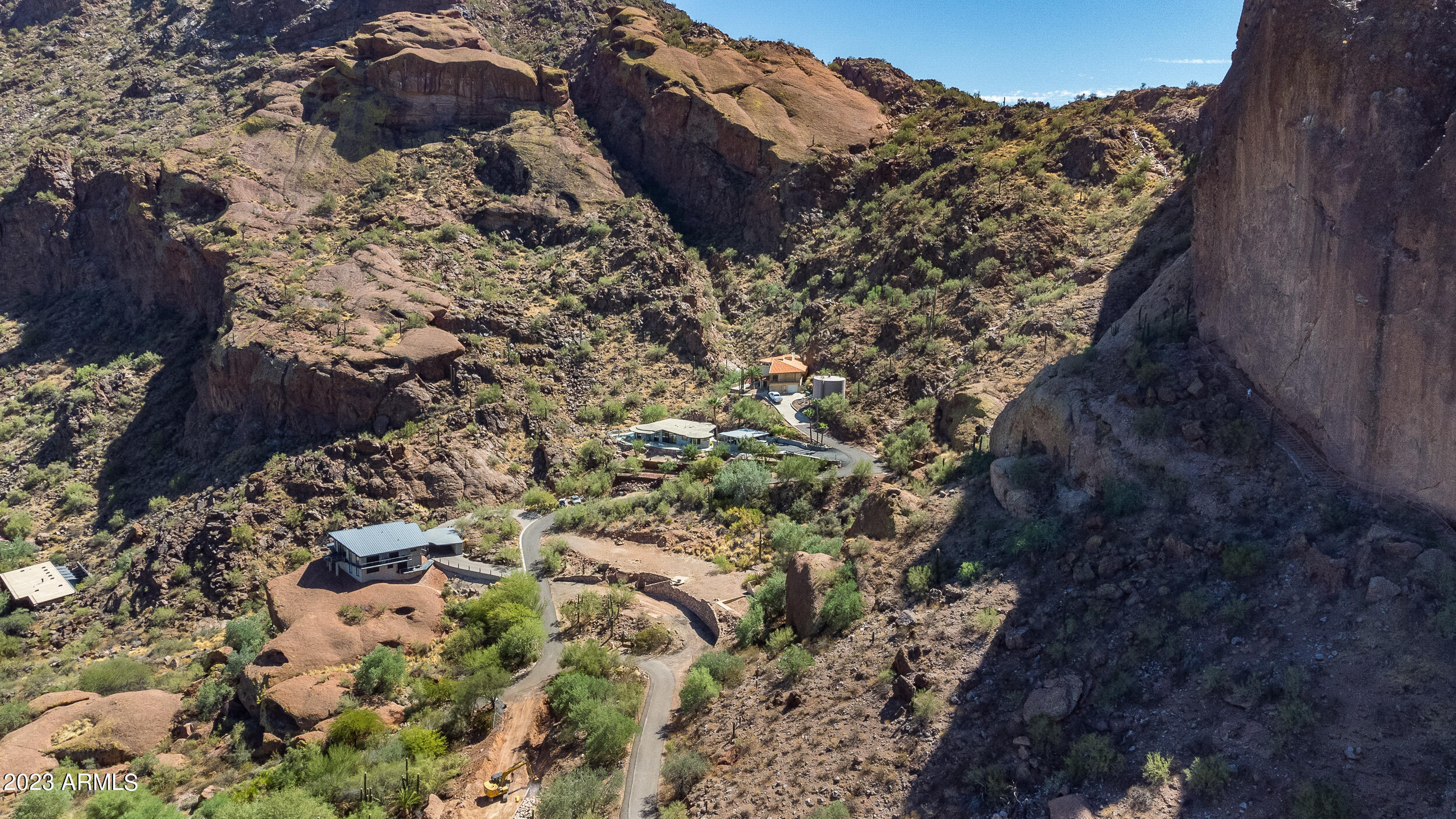 STONE CANYON - Land