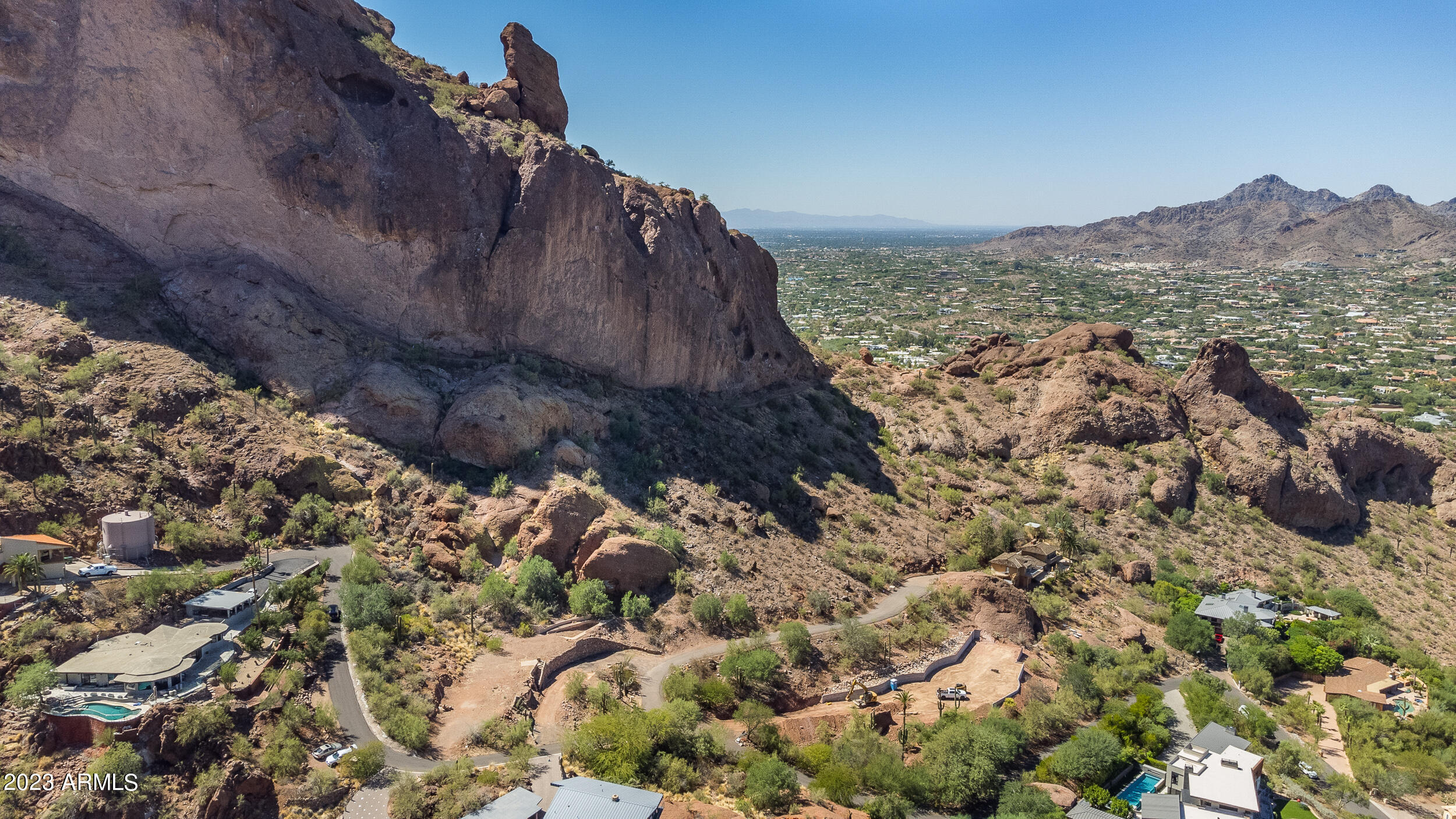 STONE CANYON - Land